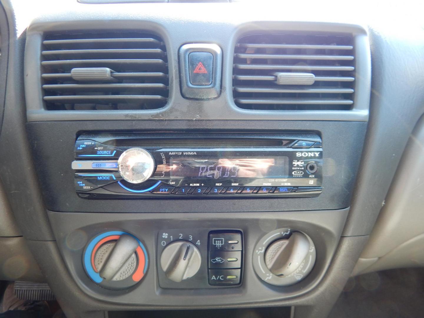 2002 Silver /Gray Cloth Nissan Sentra GXE (3N1CB51D82L) with an 1.8L L4 DOHC 16V engine, Automatic transmission, located at 6528 Lower York Road, New Hope, PA, 18938, (215) 862-9555, 40.358707, -74.977882 - Here we have a Nissan Sentra with a 1.8L 4 cylinder engine putting power to the front wheels via a smooth shifting automatic transmission. Options include: gray cloth, heat, AC, Sony aftermarket head unit, power windows, power locks, power mirrors, cruise control, tilt steering wheel, drivers/passen - Photo#19