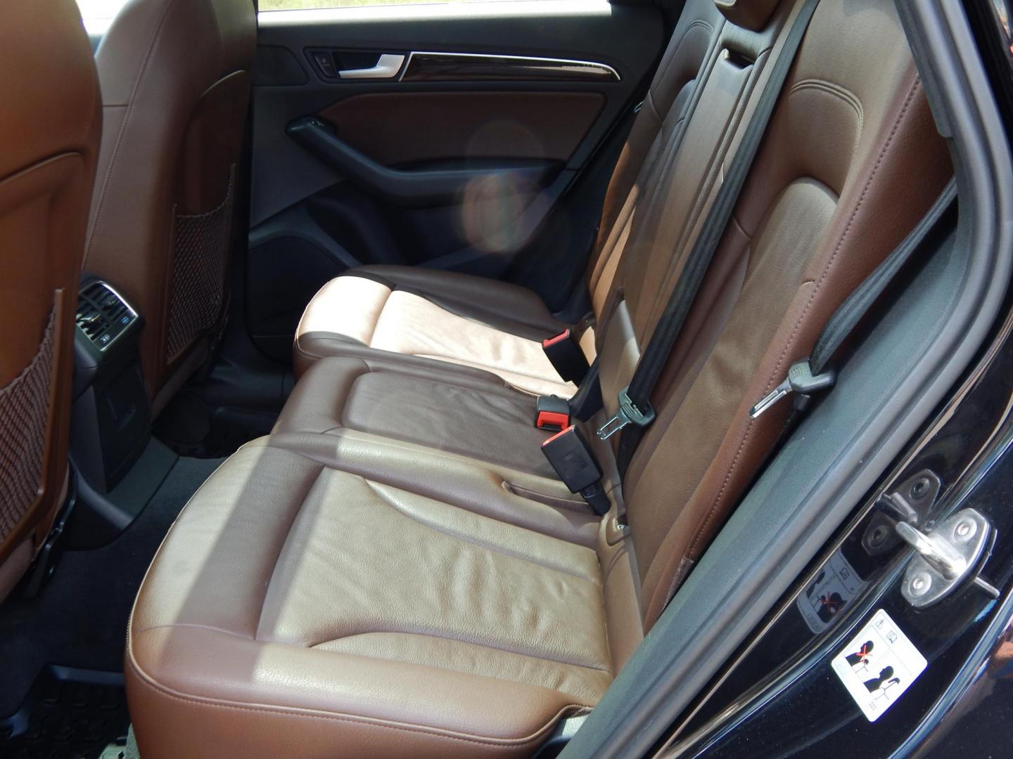 2014 Black /Brown Audi Q5 2.0 quattro Premium (WA1LFAFP0EA) with an 2.0L L4 DOHC 16V engine, 6-Speed Automatic transmission, located at 6528 Lower York Road, New Hope, PA, 18938, (215) 862-9555, 40.358707, -74.977882 - Here we have a 2014 Audi Q5 Premium Plus with a 2.0L inline 4 cylinder turbo engine putting power to all four wheels via an automatic transmission. Options include: brown leather, dual power seats, panoramic sunroof, push button start, dual climate controls, AM/FM/CD/MEDIA radio with navigation, til - Photo#10