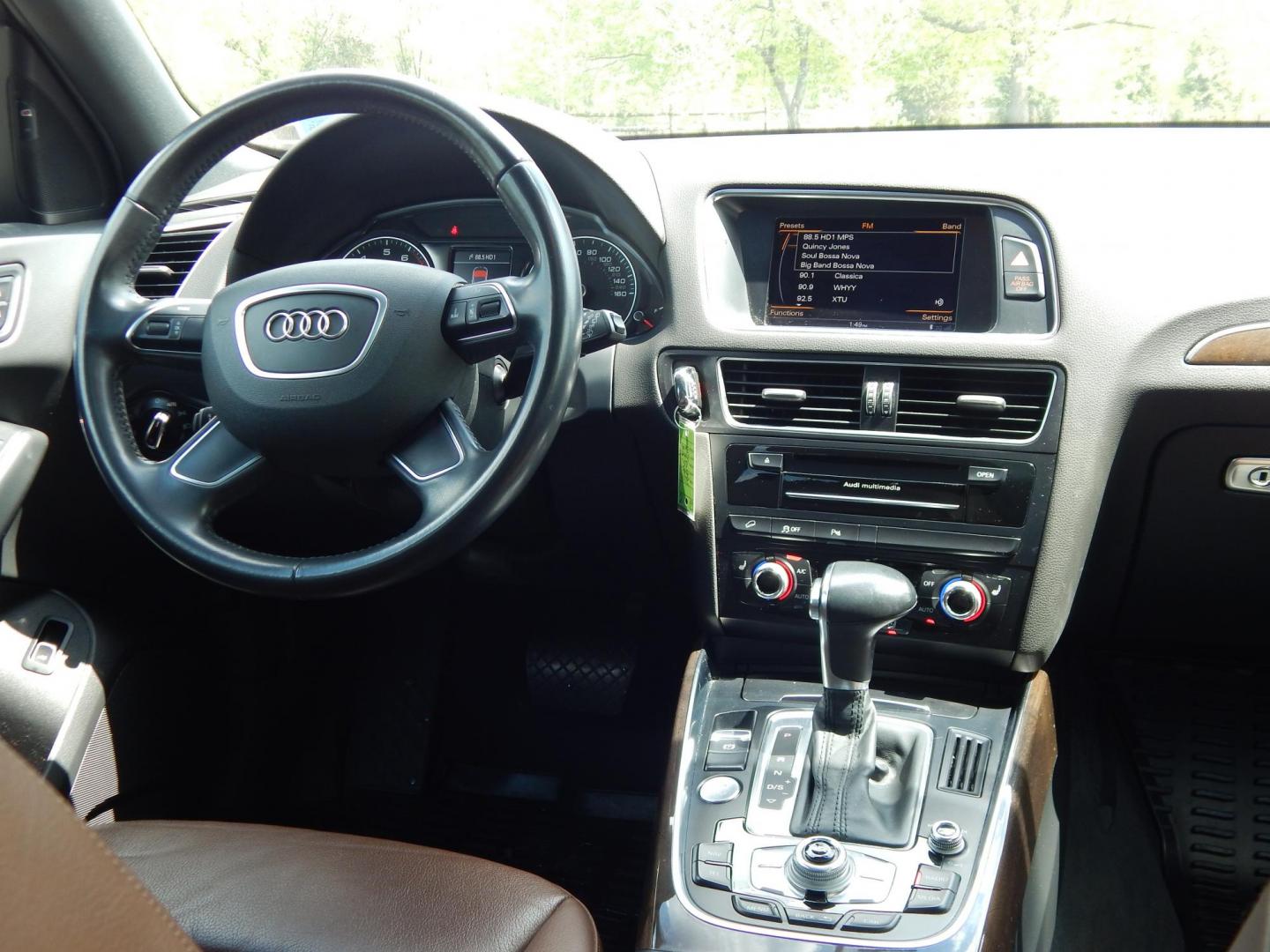 2014 Black /Brown Audi Q5 2.0 quattro Premium (WA1LFAFP0EA) with an 2.0L L4 DOHC 16V engine, 6-Speed Automatic transmission, located at 6528 Lower York Road, New Hope, PA, 18938, (215) 862-9555, 40.358707, -74.977882 - Here we have a 2014 Audi Q5 Premium Plus with a 2.0L inline 4 cylinder turbo engine putting power to all four wheels via an automatic transmission. Options include: brown leather, dual power seats, panoramic sunroof, push button start, dual climate controls, AM/FM/CD/MEDIA radio with navigation, til - Photo#17
