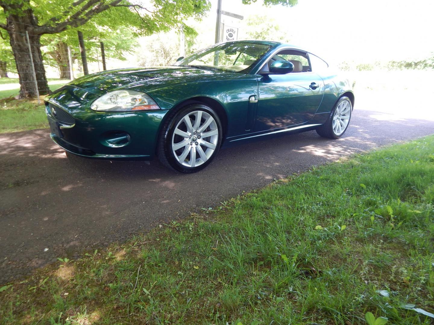 2008 Green /Tan Jaguar XK-Series XK Coupe (SAJWA43B285) with an 4.2L V8 DOHC 32V engine, 6-Speed Automatic Overdrive transmission, located at 6528 Lower York Road, New Hope, PA, 18938, (215) 862-9555, 40.358707, -74.977882 - Here we have a 2008 Jaguar XK with a 4.2L V8 putting power to the rear wheels via a smooth shifting automatic transmission. Options include: tan leather with wood trim, front power seats with memory, push button start, dual climate controls, heated front seats, navigation, AM/FM/CD/SAT radio with Al - Photo#30
