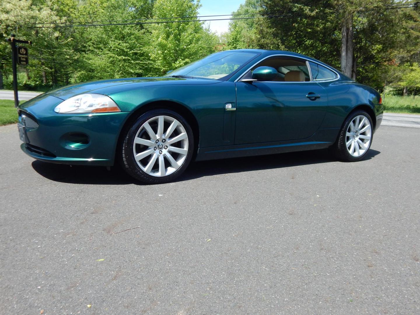 2008 Green /Tan Jaguar XK-Series XK Coupe (SAJWA43B285) with an 4.2L V8 DOHC 32V engine, 6-Speed Automatic Overdrive transmission, located at 6528 Lower York Road, New Hope, PA, 18938, (215) 862-9555, 40.358707, -74.977882 - Here we have a 2008 Jaguar XK with a 4.2L V8 putting power to the rear wheels via a smooth shifting automatic transmission. Options include: tan leather with wood trim, front power seats with memory, push button start, dual climate controls, heated front seats, navigation, AM/FM/CD/SAT radio with Al - Photo#34