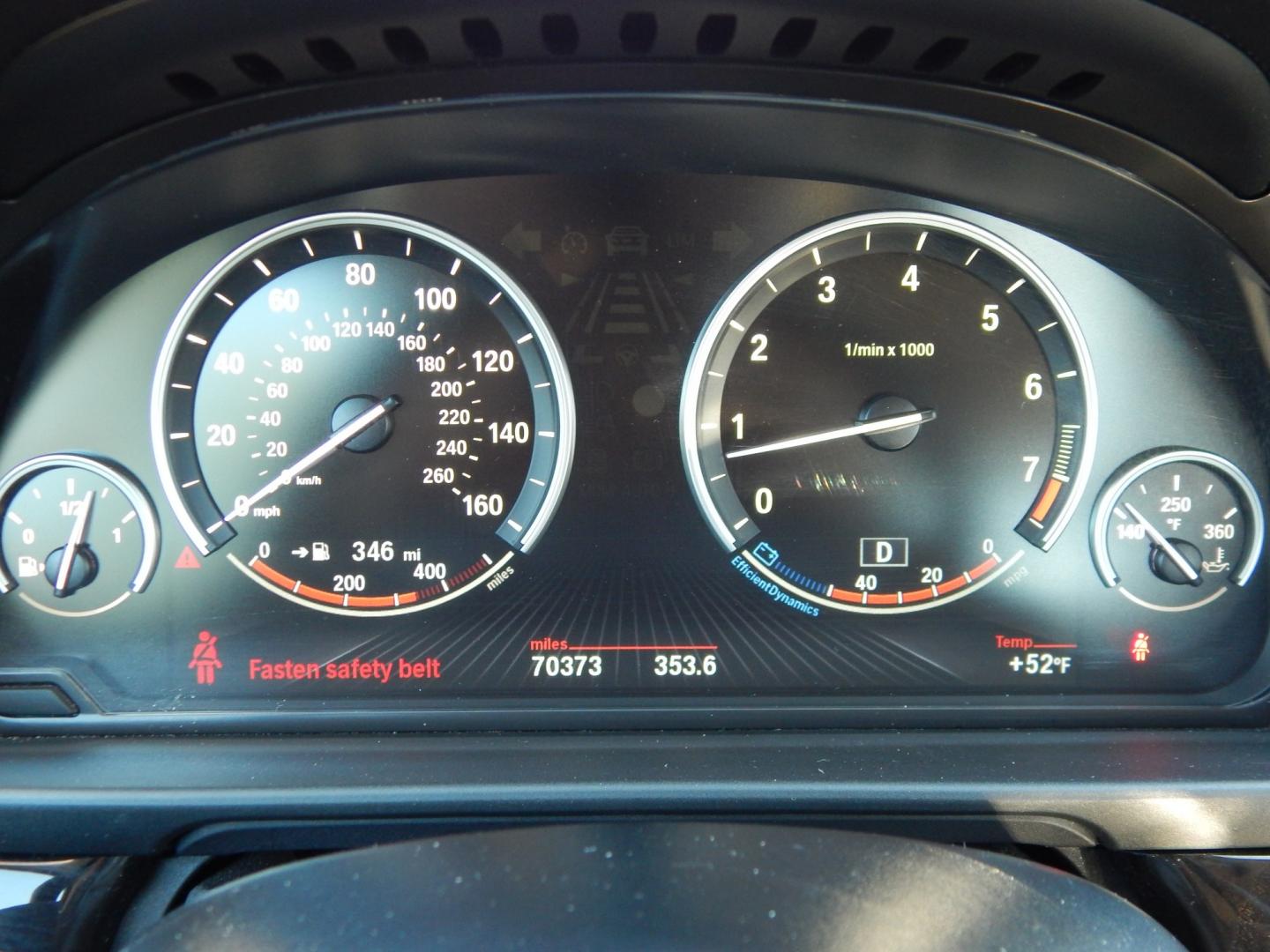 2014 White /Brown BMW 5-Series 528i xDrive (WBA5A7C50ED) with an 3.0L L6 DOHC 24V engine, 8-Speed Automatic transmission, located at 6528 Lower York Road, New Hope, PA, 18938, (215) 862-9555, 40.358707, -74.977882 - Here we have a beautiful running and driving BMW 5 series with a 2.0L 4 cylinder turbo engine putting power to all four wheels via a smooth shifting automatic transmission. Options include: brown leather with wood trim, dual power seats with memory settings, power sunroof, heated and cooled front se- Photo#24