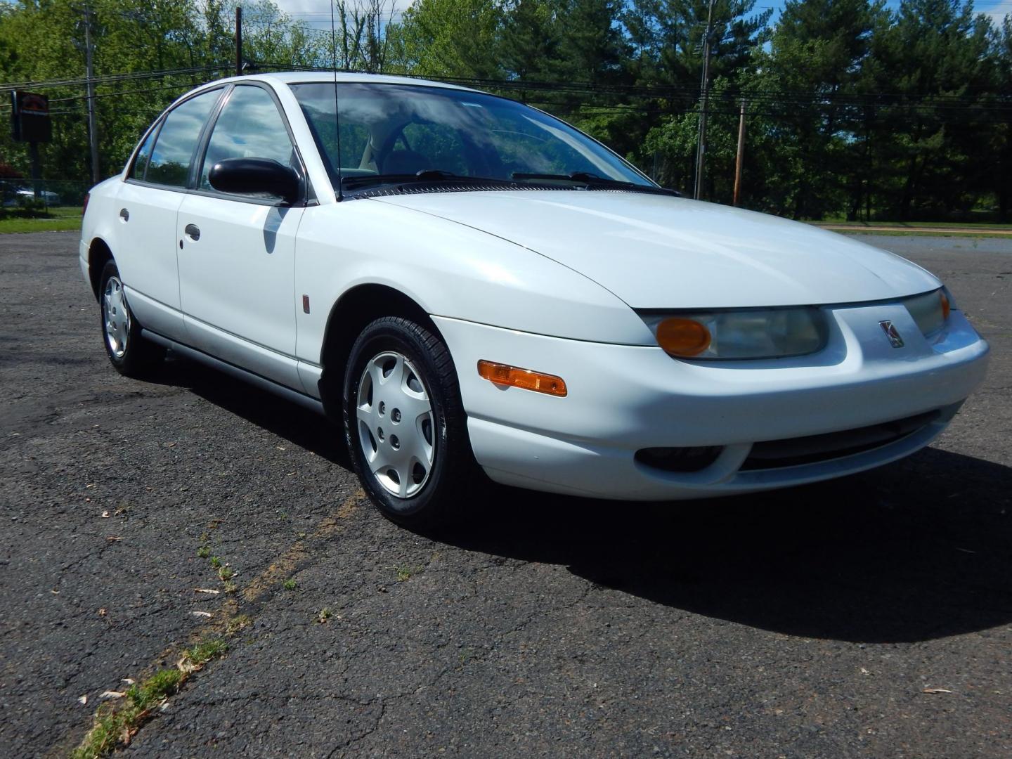 2002 White /Tan Saturn SL SL1 (1G8ZH52872Z) with an 1.9L L4 SOHC 8V engine, 4-Speed Automatic Overdrive transmission, located at 6528 Lower York Road, New Hope, PA, 18938, (215) 862-9555, 40.358707, -74.977882 - Here we have a very clean, one owner, low miles, Saturn SL1 with a 1.9L 4 cylinder engine putting power to the front wheels via an automatic transmission. Options include: tan cloth, manual moving seats, tilt steering wheel, roll up windows, cold AC, heat, manual locks, manual adjusting side view mi - Photo#5