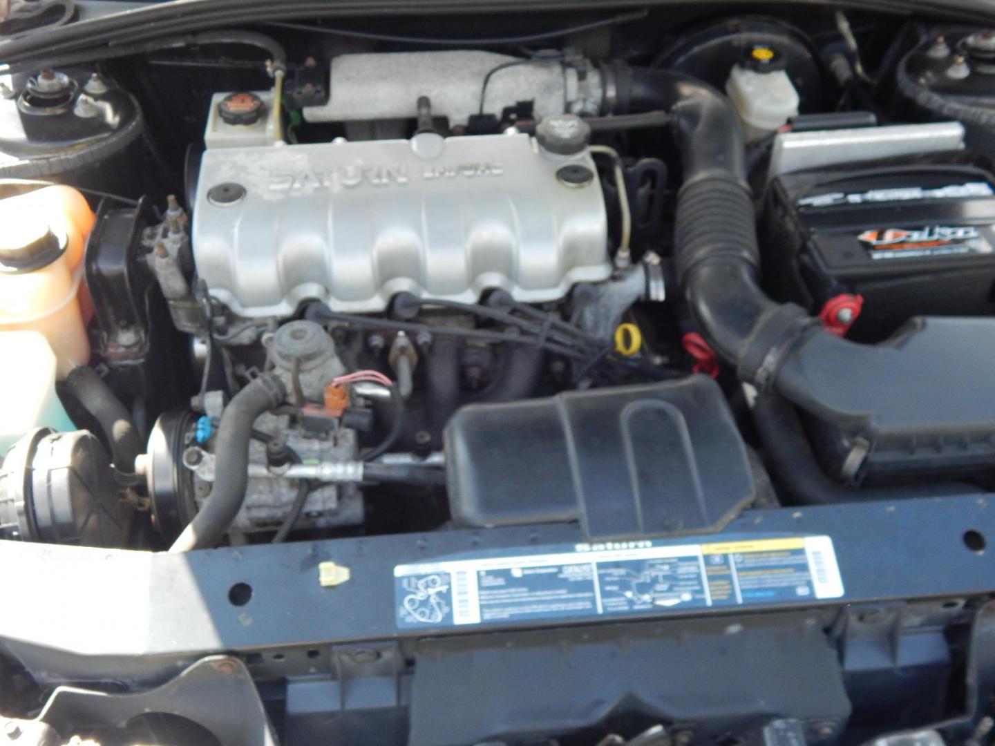 2002 White /Tan Saturn SL SL1 (1G8ZH52872Z) with an 1.9L L4 SOHC 8V engine, 4-Speed Automatic Overdrive transmission, located at 6528 Lower York Road, New Hope, PA, 18938, (215) 862-9555, 40.358707, -74.977882 - Here we have a very clean, one owner, low miles, Saturn SL1 with a 1.9L 4 cylinder engine putting power to the front wheels via an automatic transmission. Options include: tan cloth, manual moving seats, tilt steering wheel, roll up windows, cold AC, heat, manual locks, manual adjusting side view mi - Photo#17