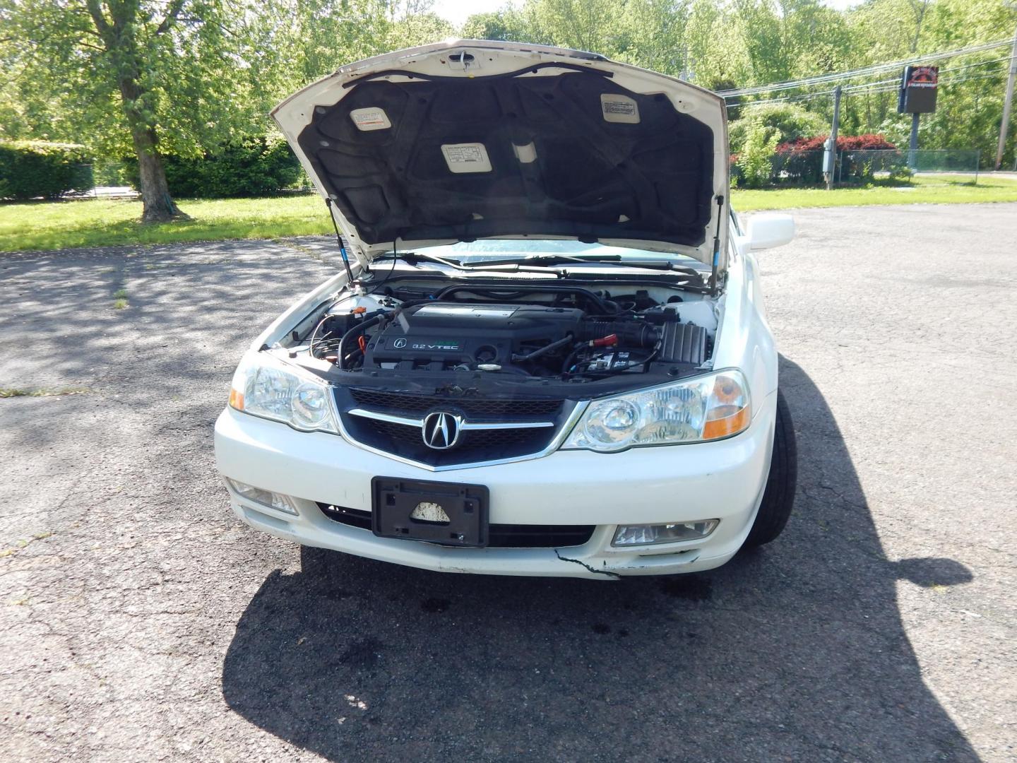 2003 White /Tan Acura TL 3.2TL (19UUA56633A) with an 3.2L V6 SOHC 24V engine, 5-Speed Automatic Overdrive transmission, located at 6528 Lower York Road, New Hope, PA, 18938, (215) 862-9555, 40.358707, -74.977882 - Here we have a Acura TL with a 3.2L V6 putting power to the front wheels via a smooth shifting automatic transmission. Options include: tan leather with wood trim, dual power seats, drivers memory seats, heated front seats, AC and heat, AM/FM/CD/TAPE radio, cruise control, sunroof, tilt steering whe - Photo#20