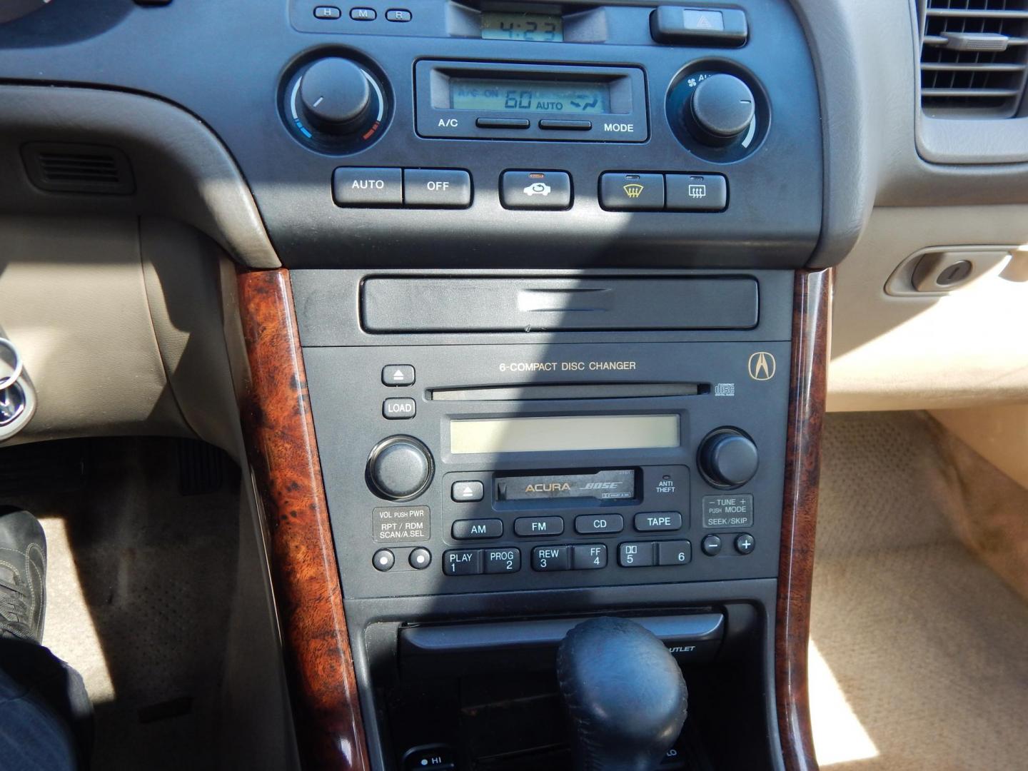 2003 White /Tan Acura TL 3.2TL (19UUA56633A) with an 3.2L V6 SOHC 24V engine, 5-Speed Automatic Overdrive transmission, located at 6528 Lower York Road, New Hope, PA, 18938, (215) 862-9555, 40.358707, -74.977882 - Here we have a Acura TL with a 3.2L V6 putting power to the front wheels via a smooth shifting automatic transmission. Options include: tan leather with wood trim, dual power seats, drivers memory seats, heated front seats, AC and heat, AM/FM/CD/TAPE radio, cruise control, sunroof, tilt steering whe - Photo#23
