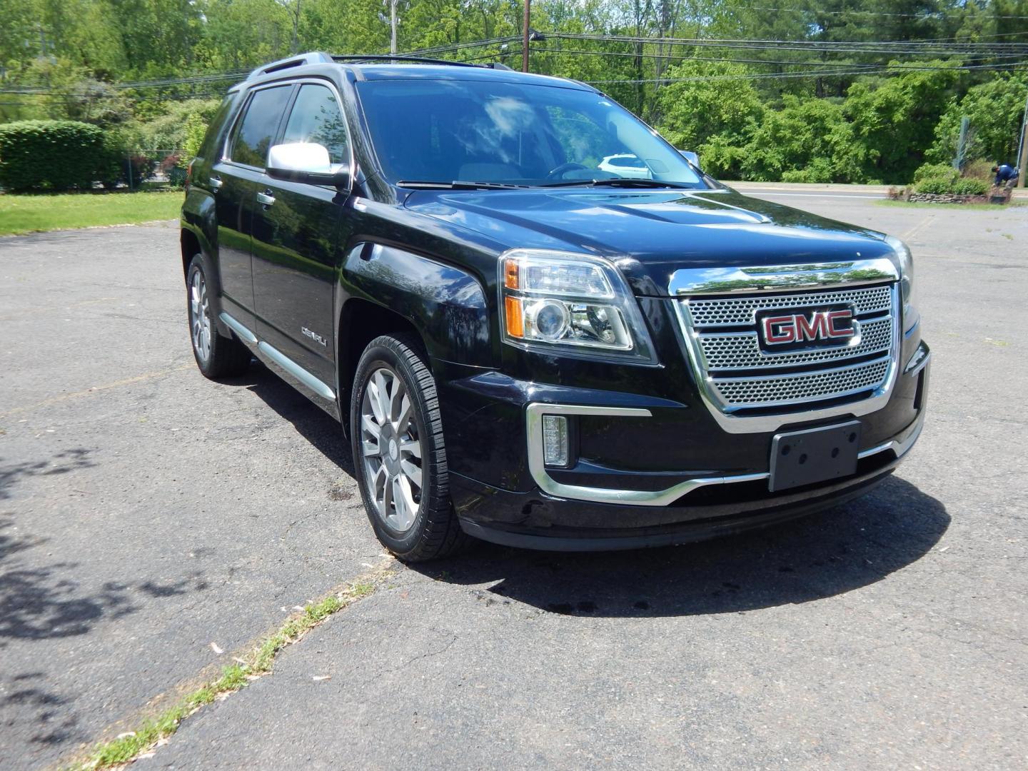 2016 Black /Black GMC Terrain Denali AWD (2GKFLVE32G6) with an 3.6L V6 DOHC 24V engine, Automatic transmission, located at 6528 Lower York Road, New Hope, PA, 18938, (215) 862-9555, 40.358707, -74.977882 - Here we have a ONE OWNER, NO ACCIDENT GMC Denali with a 3.6L V6 putting power to all four wheels via a smooth shifting automatic transmission. Options include: black and white leather, dual power seats, drivers memory seat, sunroof, heated front seats, AC/heat, navigation, AM/FM/XM/BLUETOOTH radio, - Photo#5