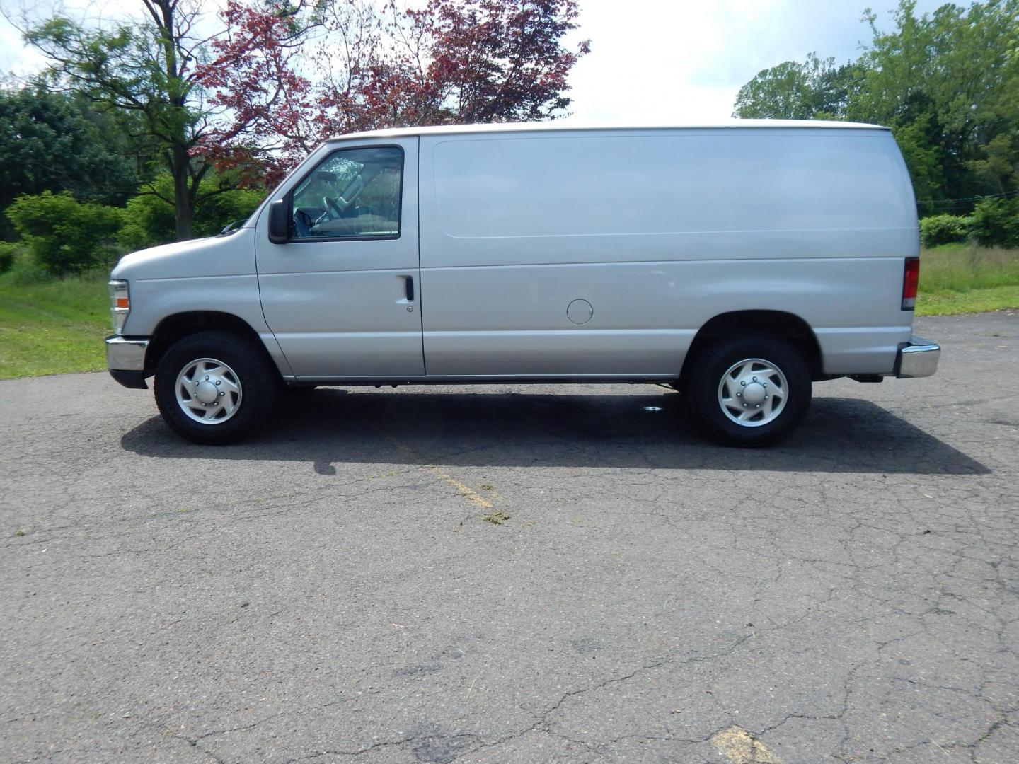 2013 Silver /Gray Ford E-Series Van E-250 (1FTNE2EL5DD) with an 5.4L V8 SOHC 16V FFV engine, 4-Speed Automatic transmission, located at 6528 Lower York Road, New Hope, PA, 18938, (215) 862-9555, 40.358707, -74.977882 - Here we have a very nice, one owner and no accident, 2013 Ford E250 cargo van with a 5.4L V8 putting power to the rear wheels via a smooth shifting automatic transmission. Options include: gray cloth, heat, AC, manual moving seats, power windows/locks/mirrors, tilt steering wheel, radio, tow hitch, - Photo#1