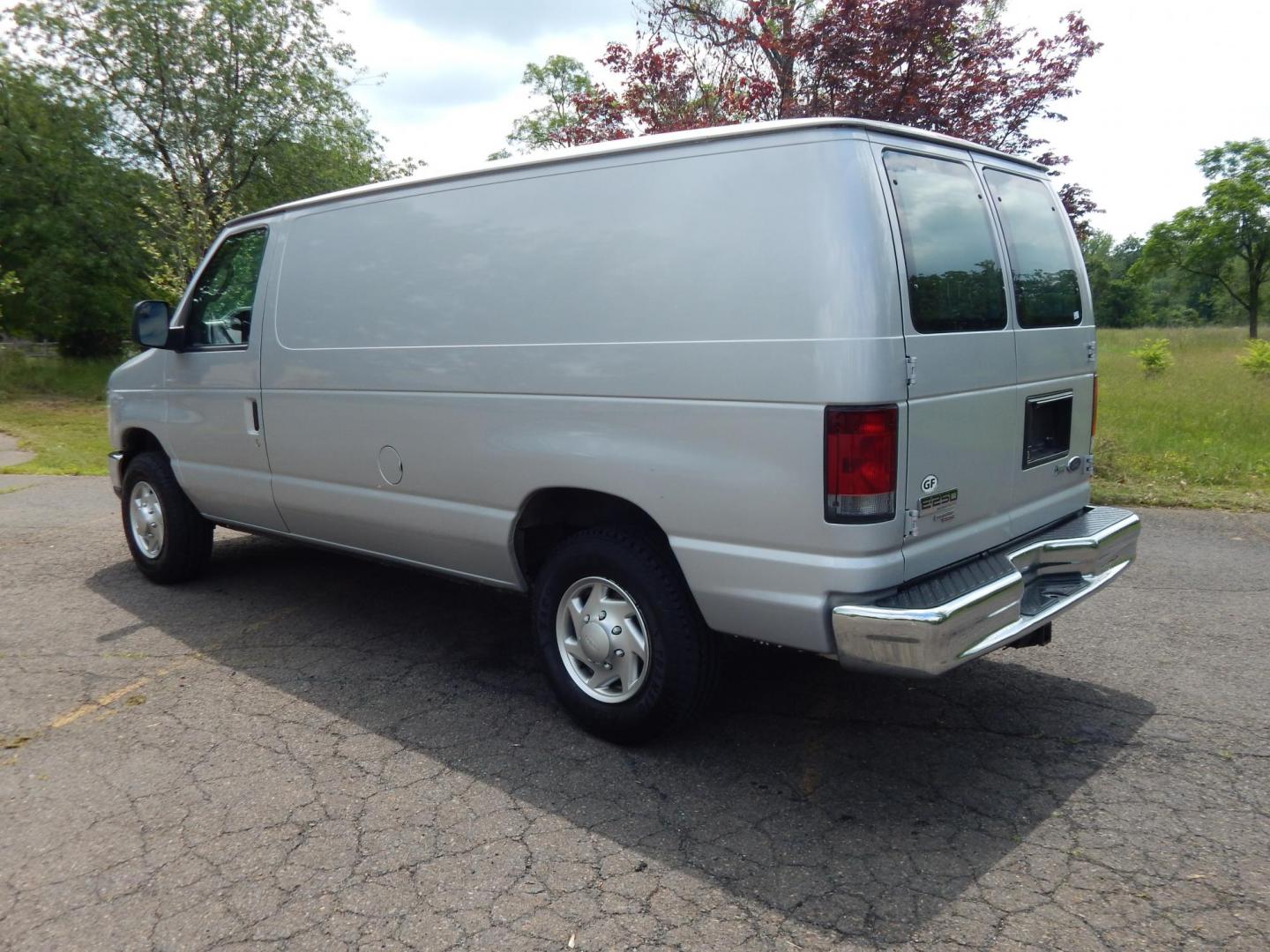 2013 Silver /Gray Ford E-Series Van E-250 (1FTNE2EL5DD) with an 5.4L V8 SOHC 16V FFV engine, 4-Speed Automatic transmission, located at 6528 Lower York Road, New Hope, PA, 18938, (215) 862-9555, 40.358707, -74.977882 - Here we have a very nice, one owner and no accident, 2013 Ford E250 cargo van with a 5.4L V8 putting power to the rear wheels via a smooth shifting automatic transmission. Options include: gray cloth, heat, AC, manual moving seats, power windows/locks/mirrors, tilt steering wheel, radio, tow hitch, - Photo#2