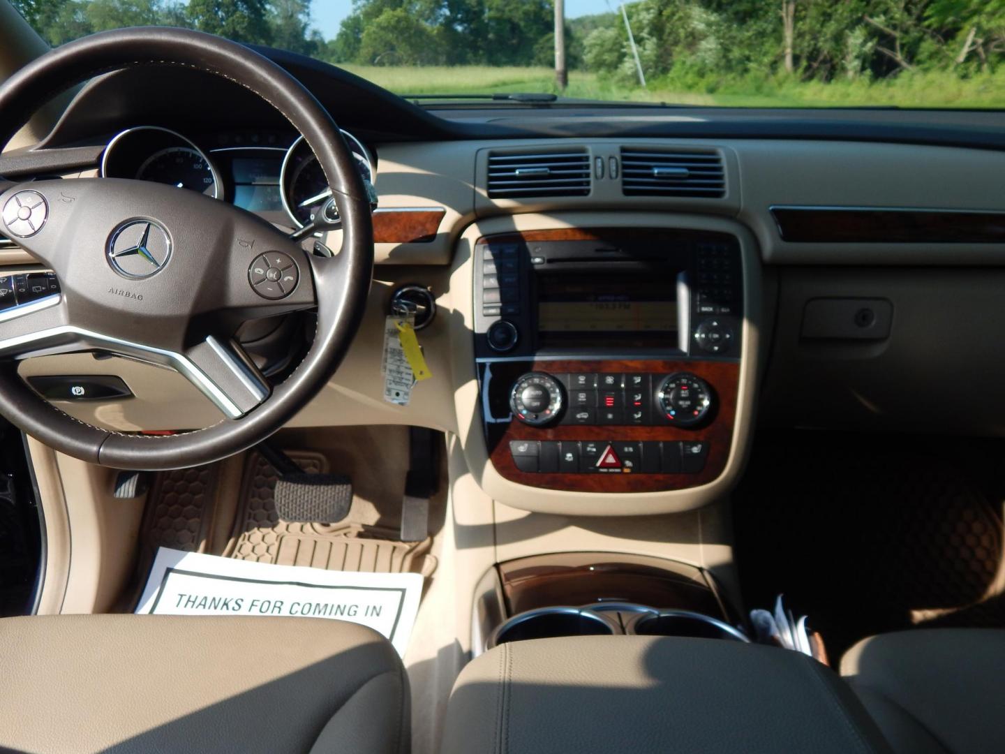2012 Blue /Tan Mercedes-Benz R-Class R350 4MATIC w/ 3rd Row (4JGCB5HE8CA) with an 3.5L V6 DOHC 24V engine, 7-Speed Automatic transmission, located at 6528 Lower York Road, New Hope, PA, 18938, (215) 862-9555, 40.358707, -74.977882 - Here we have a very clean, low milage, one owner, no accident Mercedes R-Class with a 3.5L V6 putting power to all four wheels via a smooth shifting automatic transmission. Options include: tan leather, keyless entry, dual power seats, heated front seats, dual climate controls, am/fm/sat/cd/aux radi - Photo#13