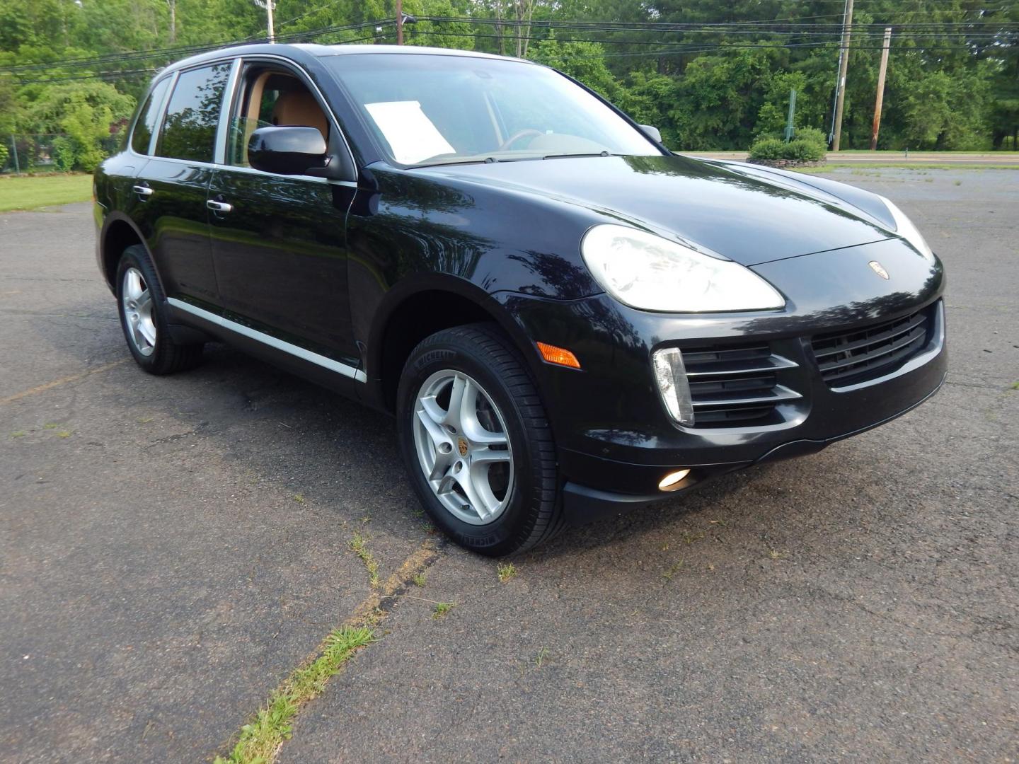 2009 Black Porsche Cayenne Base (WP1AA29P99L) with an 3.6L V6 DOHC 24V engine, located at 6528 Lower York Road, New Hope, PA, 18938, (215) 862-9555, 40.358707, -74.977882 - Very clean, well serviced 2009 Porsche Cayenne..AWD, 3.6 Liter 6 cylinder engine runs great, automatic transmission, keyless entry, 2 keys, tilt wheel, cruise control, power windows, seats, central locking system, power glass sunroof, rear spoiler, rear wiper, tinted glass, heated seats, tan leather - Photo#5