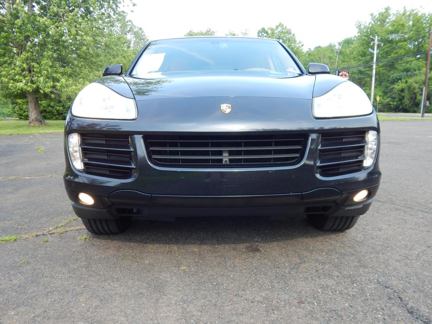 2009 Black Porsche Cayenne Base (WP1AA29P99L) with an 3.6L V6 DOHC 24V engine, located at 6528 Lower York Road, New Hope, PA, 18938, (215) 862-9555, 40.358707, -74.977882 - Very clean, well serviced 2009 Porsche Cayenne..AWD, 3.6 Liter 6 cylinder engine runs great, automatic transmission, keyless entry, 2 keys, tilt wheel, cruise control, power windows, seats, central locking system, power glass sunroof, rear spoiler, rear wiper, tinted glass, heated seats, tan leather - Photo#6