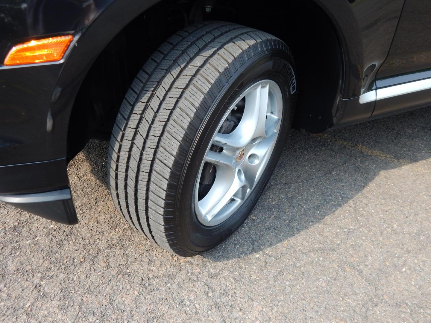 2009 Black Porsche Cayenne Base (WP1AA29P99L) with an 3.6L V6 DOHC 24V engine, located at 6528 Lower York Road, New Hope, PA, 18938, (215) 862-9555, 40.358707, -74.977882 - Very clean, well serviced 2009 Porsche Cayenne..AWD, 3.6 Liter 6 cylinder engine runs great, automatic transmission, keyless entry, 2 keys, tilt wheel, cruise control, power windows, seats, central locking system, power glass sunroof, rear spoiler, rear wiper, tinted glass, heated seats, tan leather - Photo#17
