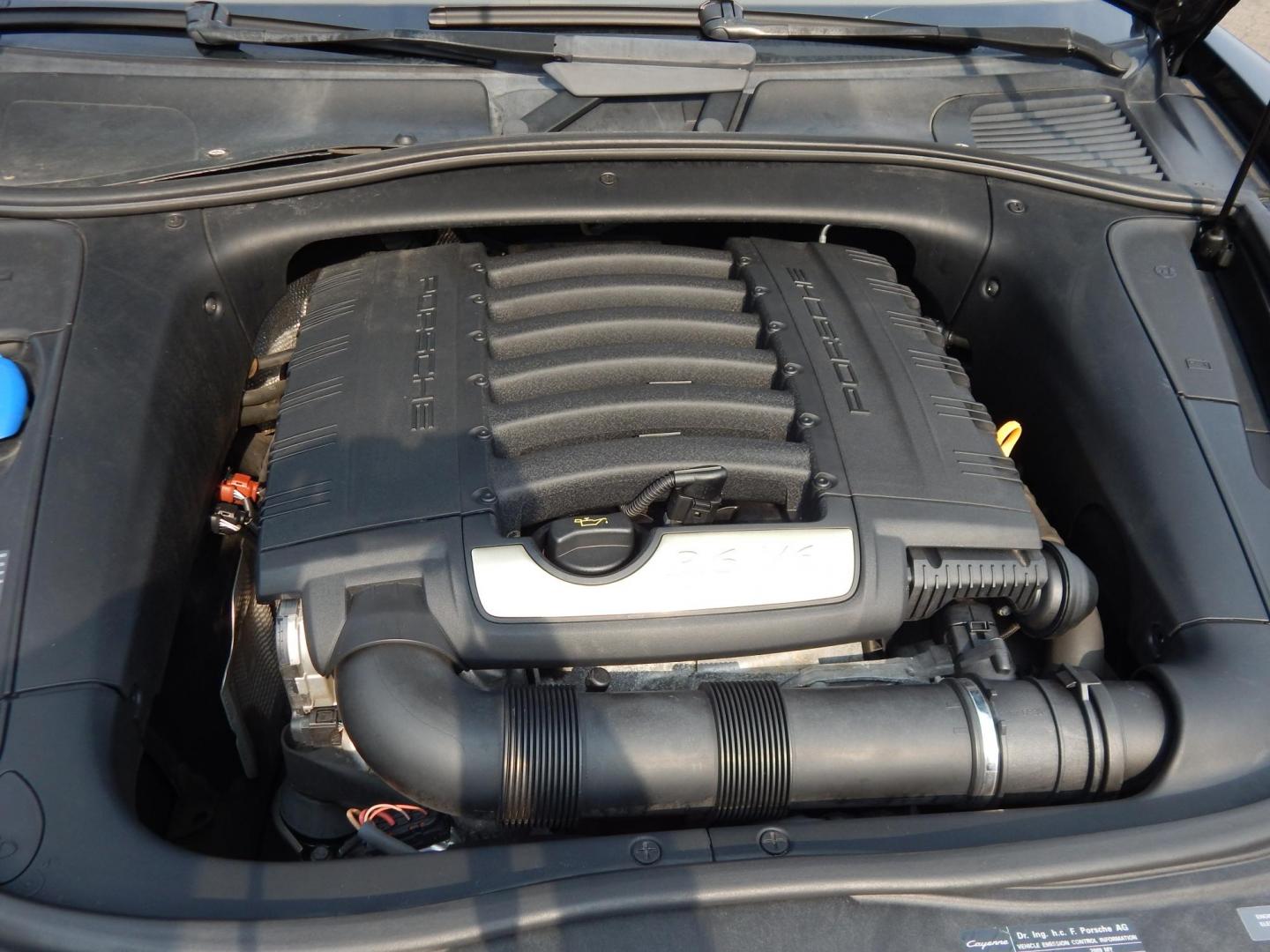 2009 Black Porsche Cayenne Base (WP1AA29P99L) with an 3.6L V6 DOHC 24V engine, located at 6528 Lower York Road, New Hope, PA, 18938, (215) 862-9555, 40.358707, -74.977882 - Very clean, well serviced 2009 Porsche Cayenne..AWD, 3.6 Liter 6 cylinder engine runs great, automatic transmission, keyless entry, 2 keys, tilt wheel, cruise control, power windows, seats, central locking system, power glass sunroof, rear spoiler, rear wiper, tinted glass, heated seats, tan leather - Photo#19