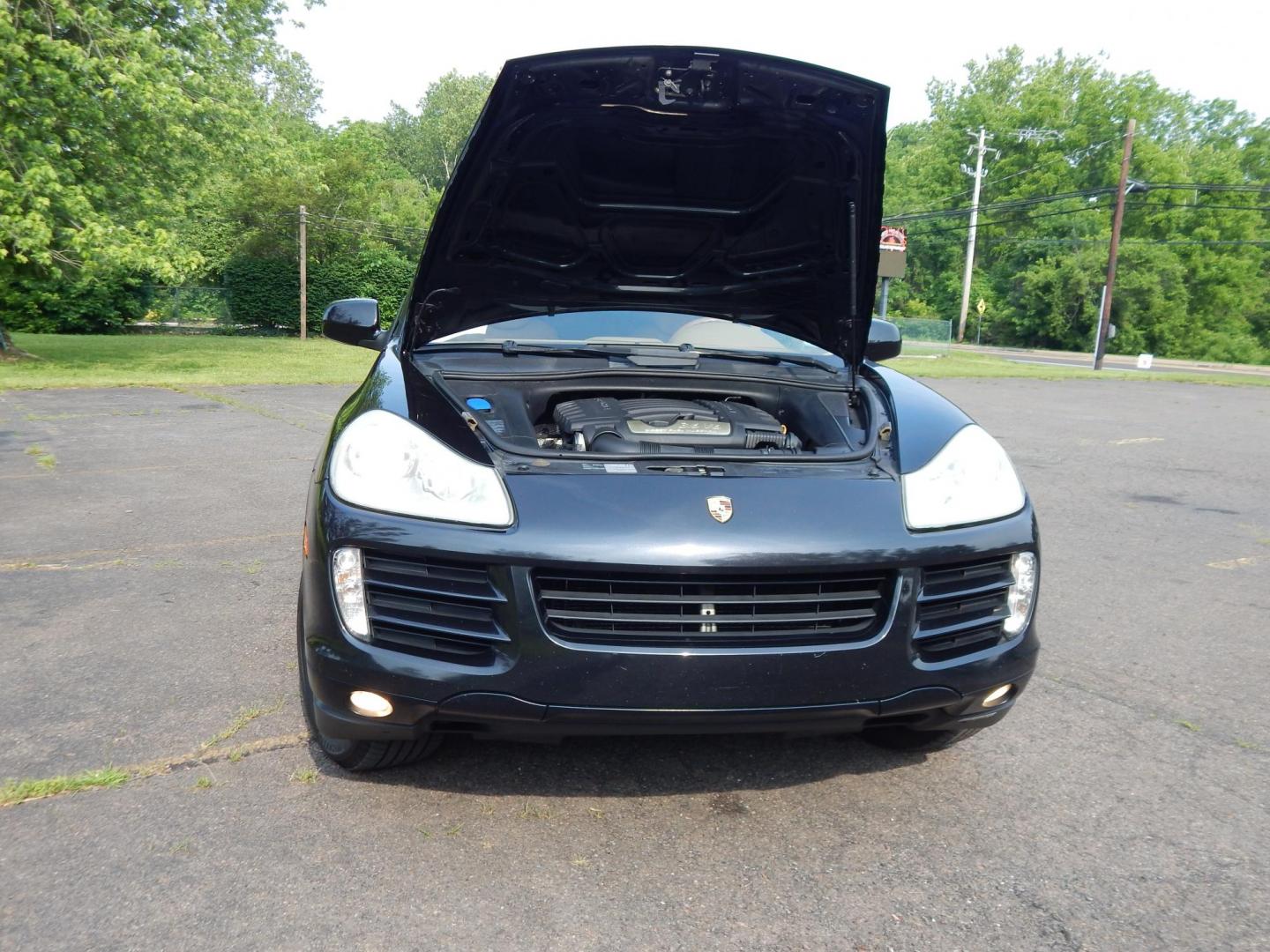 2009 Black Porsche Cayenne Base (WP1AA29P99L) with an 3.6L V6 DOHC 24V engine, located at 6528 Lower York Road, New Hope, PA, 18938, (215) 862-9555, 40.358707, -74.977882 - Very clean, well serviced 2009 Porsche Cayenne..AWD, 3.6 Liter 6 cylinder engine runs great, automatic transmission, keyless entry, 2 keys, tilt wheel, cruise control, power windows, seats, central locking system, power glass sunroof, rear spoiler, rear wiper, tinted glass, heated seats, tan leather - Photo#20
