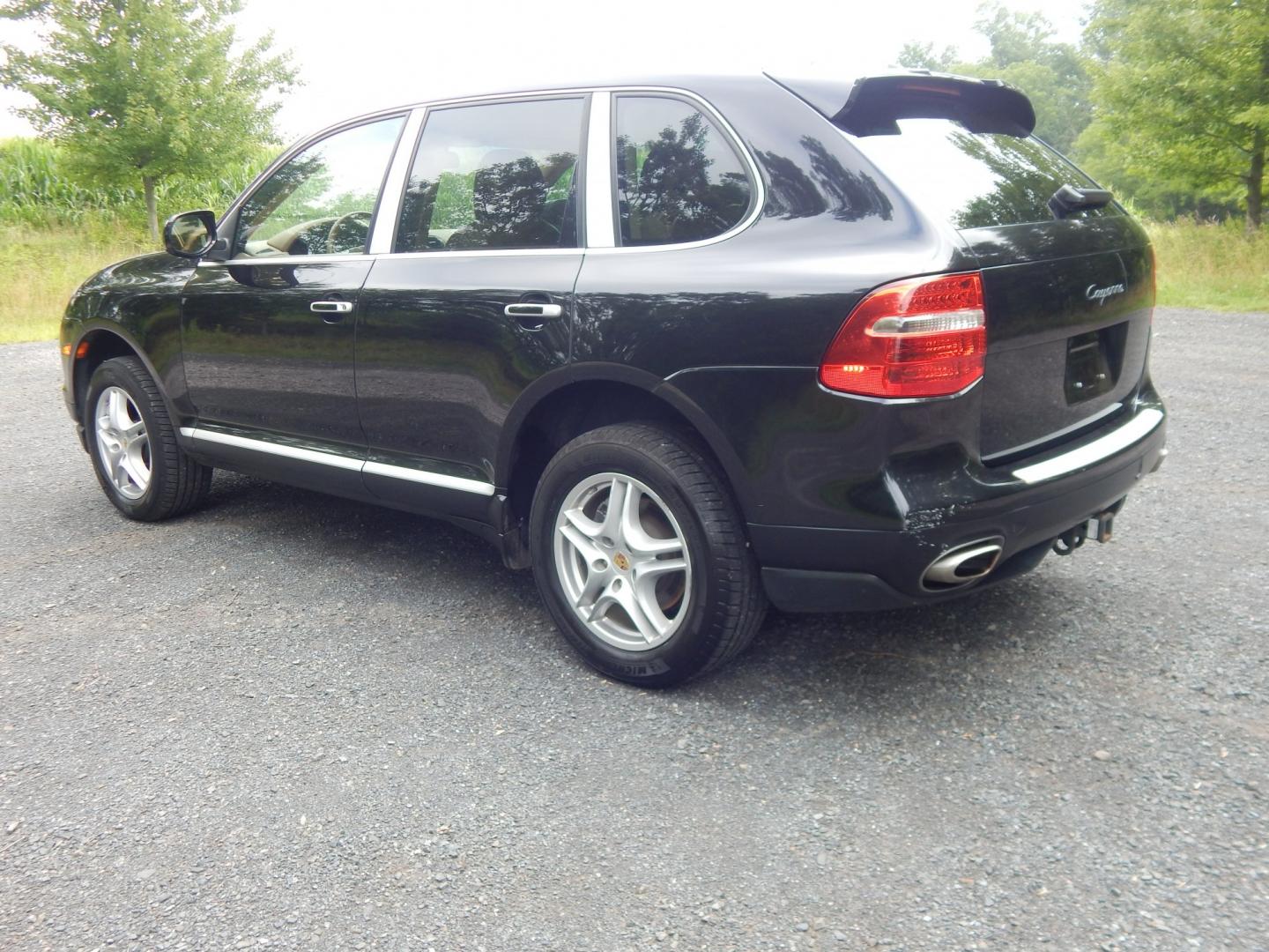 2009 Black /Tan Porsche Cayenne Base (WP1AA29P99L) with an 3.6L V6 DOHC 24V engine, Automatic transmission, located at 6528 Lower York Road, New Hope, PA, 18938, (215) 862-9555, 40.358707, -74.977882 - Here we have a 2009 Porsche Cayenne..AWD, 3.6 Liter 6 cylinder engine runs great, automatic transmission, keyless entry, 2 keys, tilt wheel, cruise control, power windows, seats, central locking system, power glass sunroof, rear spoiler, rear wiper, heated seats, tan leather, factory 18" alloy wheel- Photo#2