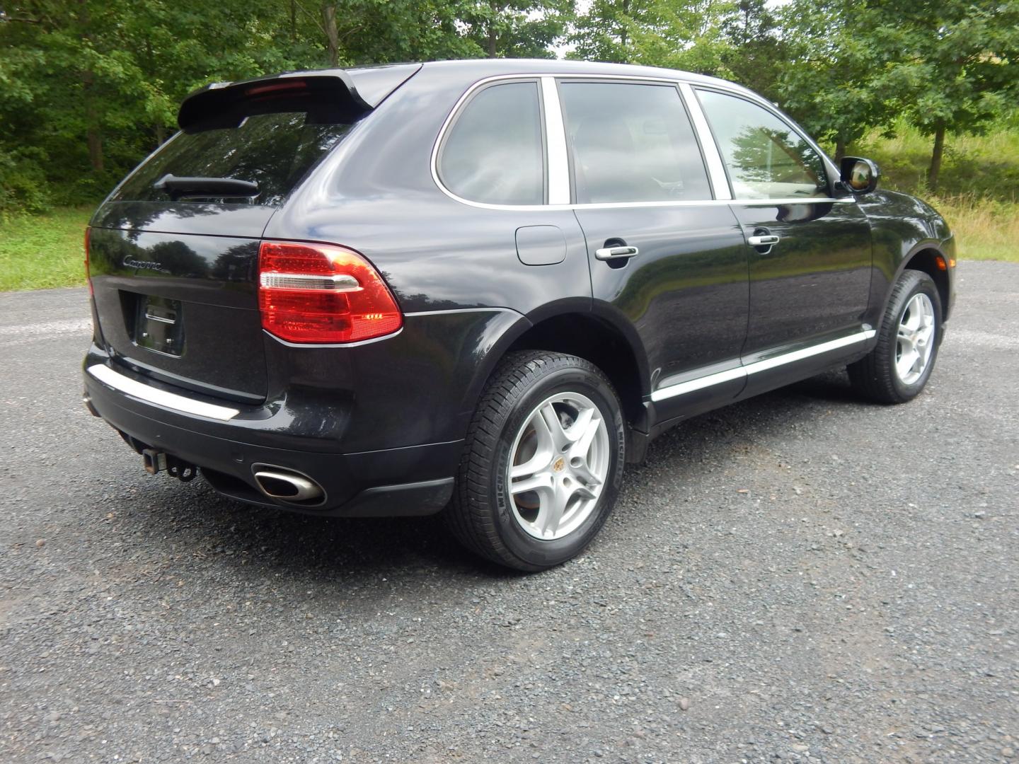 2009 Black /Tan Porsche Cayenne Base (WP1AA29P99L) with an 3.6L V6 DOHC 24V engine, Automatic transmission, located at 6528 Lower York Road, New Hope, PA, 18938, (215) 862-9555, 40.358707, -74.977882 - Here we have a 2009 Porsche Cayenne..AWD, 3.6 Liter 6 cylinder engine runs great, automatic transmission, keyless entry, 2 keys, tilt wheel, cruise control, power windows, seats, central locking system, power glass sunroof, rear spoiler, rear wiper, heated seats, tan leather, factory 18" alloy wheel- Photo#3