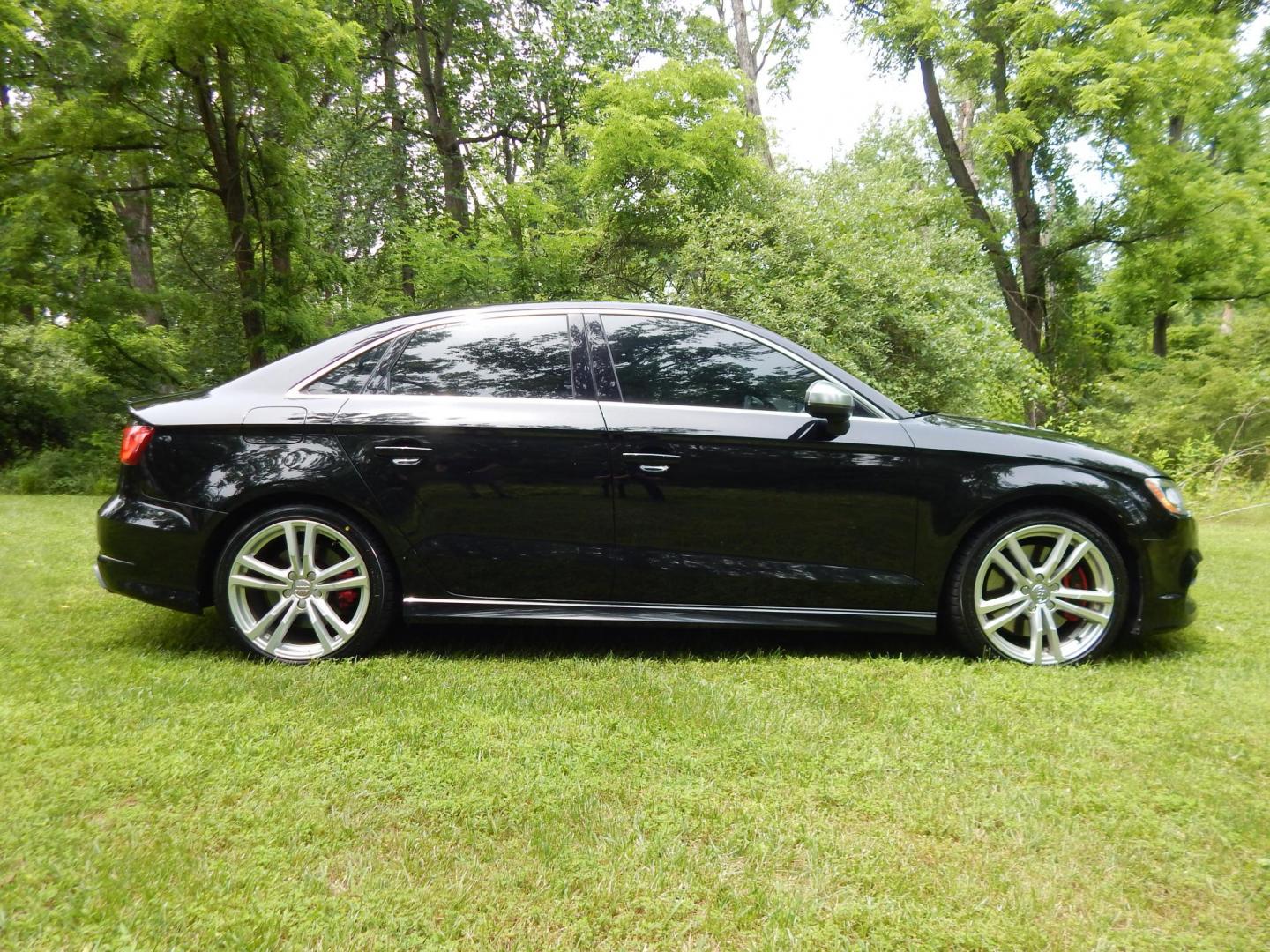 2016 Black /Black Audi S3 2.0T Premium Plus quattro (WAUB1GFF3G1) with an 2.0L L4 DOHC 16V engine, 6A transmission, located at 6528 Lower York Road, New Hope, PA, 18938, (215) 862-9555, 40.358707, -74.977882 - Here we have a beautiful, very fun to drive, Audi S3 with a 2.0L Turbo engine putting power to all four wheels via a smooth shifting automatic transmission. Options include: black leather, carbon fiber trim, dual power seats, AM/FM/CD/BLUETOOTH radio, Bang and Olufsen speakers, push button start, du - Photo#6