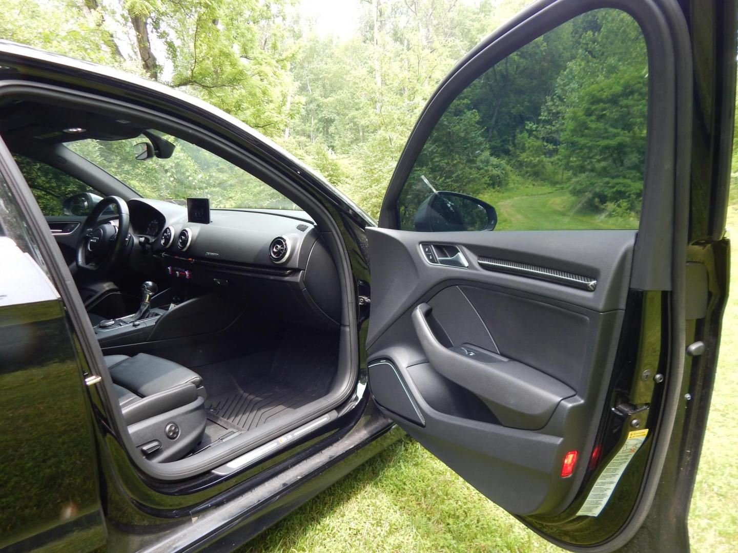 2016 Black /Black Audi S3 2.0T Premium Plus quattro (WAUB1GFF3G1) with an 2.0L L4 DOHC 16V engine, 6A transmission, located at 6528 Lower York Road, New Hope, PA, 18938, (215) 862-9555, 40.358707, -74.977882 - Here we have a beautiful, very fun to drive, Audi S3 with a 2.0L Turbo engine putting power to all four wheels via a smooth shifting automatic transmission. Options include: black leather, carbon fiber trim, dual power seats, AM/FM/CD/BLUETOOTH radio, Bang and Olufsen speakers, push button start, du - Photo#17
