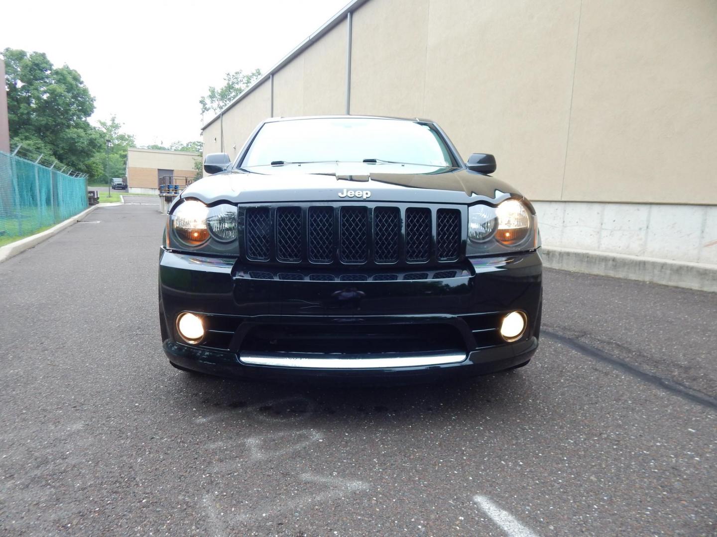 2007 Black /Gray Jeep Grand Cherokee SRT-8 (1J8HR78337C) with an 6.1L V8 OHV 16V engine, 5-Speed Automatic Overdrive transmission, located at 6528 Lower York Road, New Hope, PA, 18938, (215) 862-9555, 40.358707, -74.977882 - Here we have a very fun to drive, ONE OWNER, Jeep Grand Cherokee SRT8 with a 6.1L V8 putting power to all four wheels via a smooth shifting automatic transmission. Options include: gray leather, dual power seats, heated front seats, adjustable peddles, dual climate control, am/fm/cd/mp3, Boston Prem - Photo#8