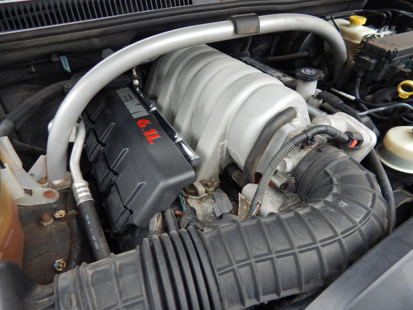 2007 Black /Gray Jeep Grand Cherokee SRT-8 (1J8HR78337C) with an 6.1L V8 OHV 16V engine, 5-Speed Automatic Overdrive transmission, located at 6528 Lower York Road, New Hope, PA, 18938, (215) 862-9555, 40.358707, -74.977882 - Here we have a very fun to drive, ONE OWNER, Jeep Grand Cherokee SRT8 with a 6.1L V8 putting power to all four wheels via a smooth shifting automatic transmission. Options include: gray leather, dual power seats, heated front seats, adjustable peddles, dual climate control, am/fm/cd/mp3, Boston Prem - Photo#28