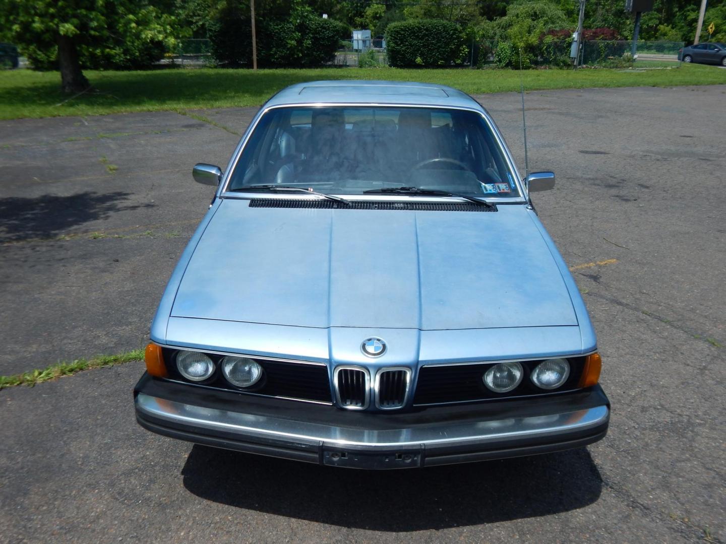 1979 Blue /Blue BMW 733i (5775258) , Manual transmission, located at 6528 Lower York Road, New Hope, PA, 18938, (215) 862-9555, 40.358707, -74.977882 - Here we have a very cool BMW 733i with a 4 speed manual transmission. Options include: blue leather, Blaupunkt aftermarket radio, power windows, moonroof, 14 inch alloy wheels, 4 General Altimax tires and chrome side view mirror caps. Pa inspected until 8/25. The blower motor is not currently workin - Photo#9