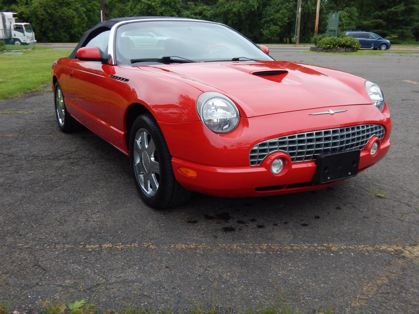 2002 Red /Red Ford Thunderbird Deluxe (1FAHP60A62Y) with an 3.9L V8 DOHC 32V engine, 5-Speed Automatic Overdrive transmission, located at 6528 Lower York Road, New Hope, PA, 18938, (215) 862-9555, 40.358707, -74.977882 - Here we have a beautifully kept, 14,XXX original miles, one owner Ford Thunderbird Deluxe with a 3.9L V8 putting power to the rear wheels via a smooth shifting automatic transmission. This vehicle has a clean Carfax reporting no accidents and one owner! Garage kept its whole life. All servicing done - Photo#7
