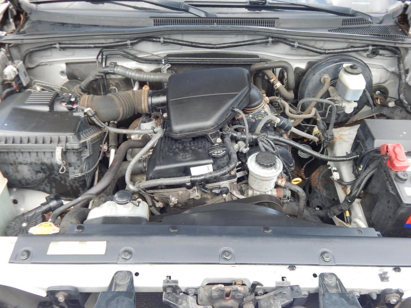 2007 Silver /Gray Toyota Tacoma Access Cab 2WD (5TETX22NX7Z) with an 2.7L L4 DOHC 16V engine, 5-Speed Manual Overdrive transmission, located at 6528 Lower York Road, New Hope, PA, 18938, (215) 862-9555, 40.358707, -74.977882 - Photo#19