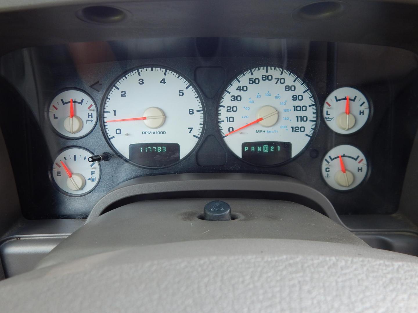 2004 Silver /Gray Dodge Ram 2500 Laramie Quad Cab 4WD (3D7KU28D94G) with an 5.7L V8 OHV 16V engine, Automatic transmission, located at 6528 Lower York Road, New Hope, PA, 18938, (215) 862-9555, 40.358707, -74.977882 - Here we have a 2004 Dodge Ram 2500 with a 5.7L V8 putting power to an automatic 4x4 transmission. Options include: gray cloth, keyless entry, 2 keys and 2 remotes, cruise control, tilt steering wheel, AC, power windows, power locks, power mirrors, AM/FM/CD radio, 6 seats, 17 inch wheels, tow hitch, - Photo#25