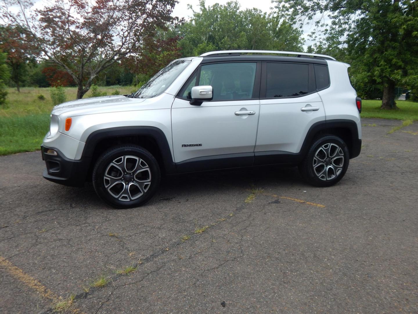 2018 Silver /Black Jeep Renegade Limited 4WD (ZACCJBDB5JP) with an 2.4L L4 DOHC 16V engine, 9A transmission, located at 6528 Lower York Road, New Hope, PA, 18938, (215) 862-9555, 40.358707, -74.977882 - Photo#1