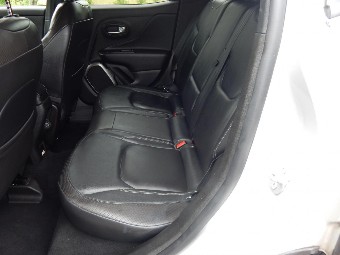 2018 Silver /Black Jeep Renegade Limited 4WD (ZACCJBDB5JP) with an 2.4L L4 DOHC 16V engine, 9A transmission, located at 6528 Lower York Road, New Hope, PA, 18938, (215) 862-9555, 40.358707, -74.977882 - Photo#13