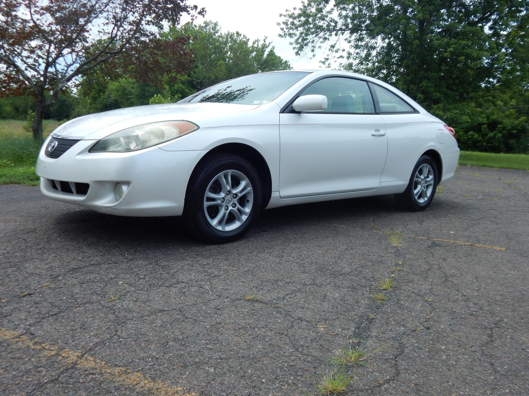 photo of 2004 Toyota Camry Solara SE