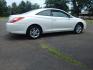 2004 White /Tan Toyota Camry Solara SE (4T1CE38PX4U) with an 2.4L L4 DOHC 24V engine, Automatic transmission, located at 6528 Lower York Road, New Hope, PA, 18938, (215) 862-9555, 40.358707, -74.977882 - Here we have a Toyota Solara with a 2.4L 4 cylinder engine putting power to the front wheels via a smooth shifting automatic transmission. Options include: tan cloth, cold AC, heat, AM/FM/CD radio, cruise control, tilt steering wheel, power windows, power locks, aftermarket alarm system, power mirro - Photo#5