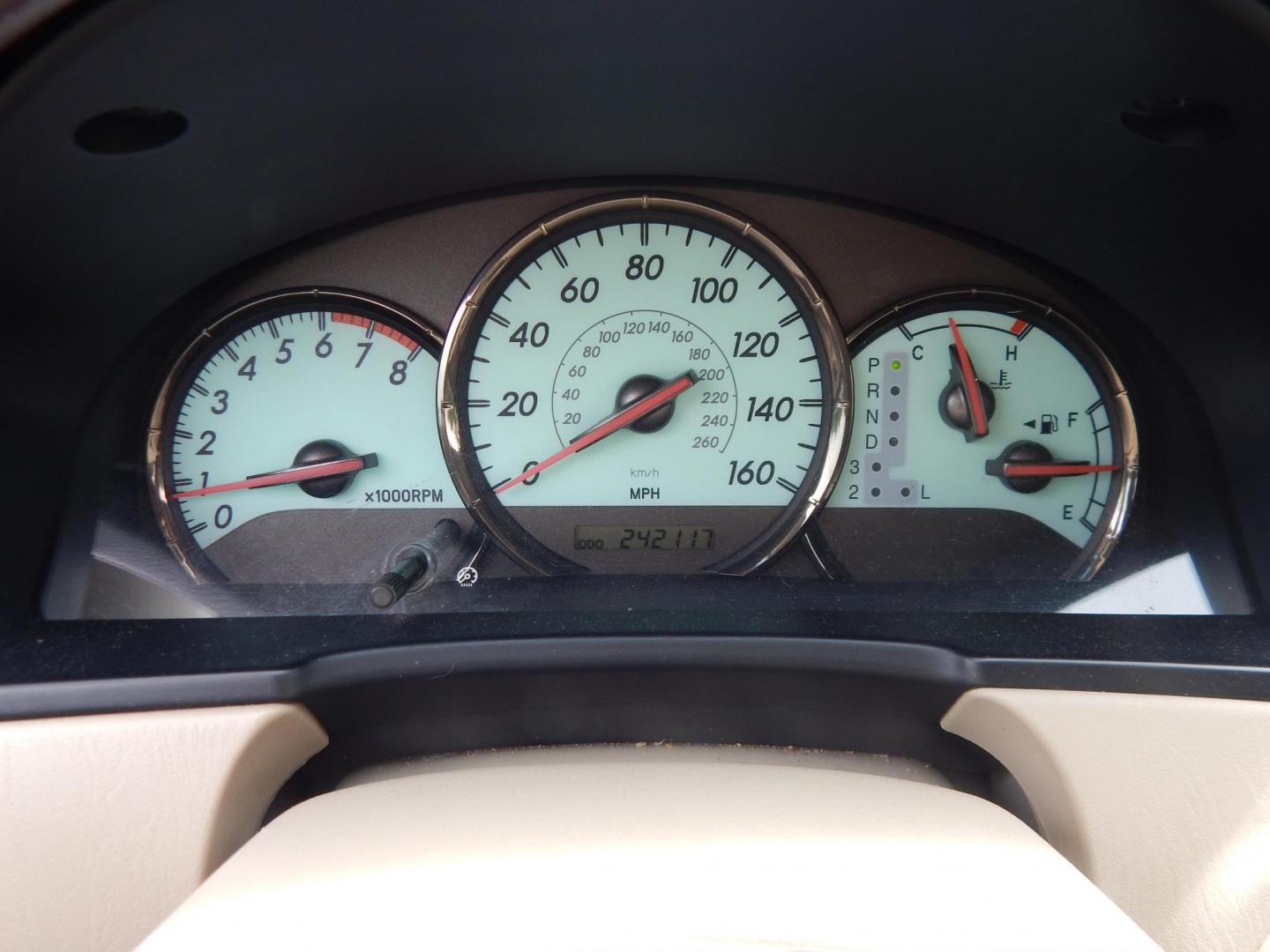 2004 White /Tan Toyota Camry Solara SE (4T1CE38PX4U) with an 2.4L L4 DOHC 24V engine, Automatic transmission, located at 6528 Lower York Road, New Hope, PA, 18938, (215) 862-9555, 40.358707, -74.977882 - Here we have a Toyota Solara with a 2.4L 4 cylinder engine putting power to the front wheels via a smooth shifting automatic transmission. Options include: tan cloth, cold AC, heat, AM/FM/CD radio, cruise control, tilt steering wheel, power windows, power locks, aftermarket alarm system, power mirro - Photo#22