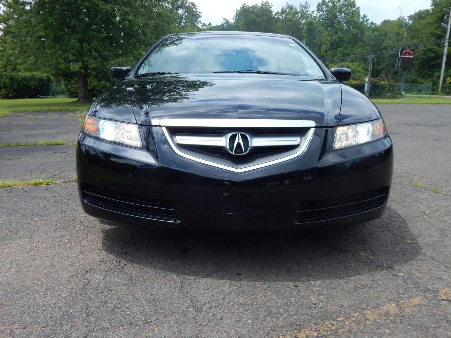 2006 Black /Black Acura TL 5-Speed AT (19UUA66246A) with an 3.2L V6 SOHC 24V engine, 5-Speed Automatic Overdrive transmission, located at 6528 Lower York Road, New Hope, PA, 18938, (215) 862-9555, 40.358707, -74.977882 - Here we have a beautifully well kept, ONE OWNER and 46 service records, Acura TL with a 3.2L V6 putting power to the front wheels via an automatic transmission. Options include: black leather, power seats, heated front seats, AM/FM/CD/TAPE/XM radio with navigation, dual climate controls, 2 keys, cru - Photo#8