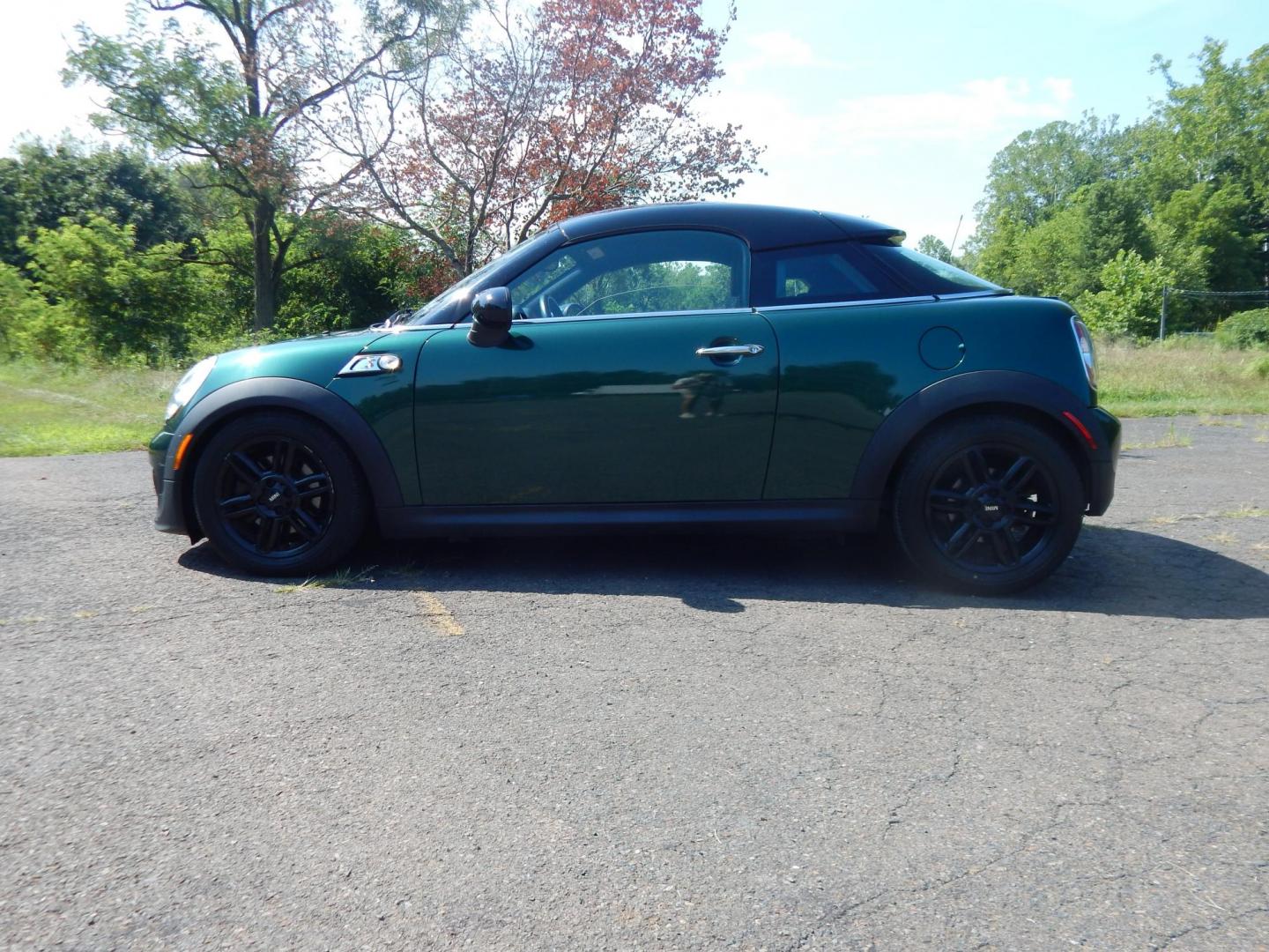 2013 Green /Tan Mini Cooper Coupe S (WMWSX3C59DT) with an 1.6L L4 DOHC 16V TURBO engine, Automatic transmission, located at 6528 Lower York Road, New Hope, PA, 18938, (215) 862-9555, 40.358707, -74.977882 - Here we have a very cool, ONE OWNER, 2013 Mini Cooper Coupe S with a 1.6L inline 4 cylinder turbo engine putting power to front wheels via an automatic transmission. Options include: light brown/tan leather interior, heated seats, heat, A/C, AM/FM/CD/BT PHONE radio, tilt steering wheel, power window - Photo#1