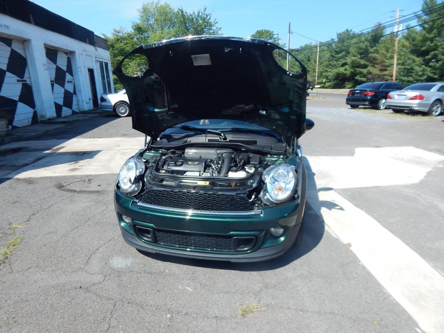 2013 Green /Tan Mini Cooper Coupe S (WMWSX3C59DT) with an 1.6L L4 DOHC 16V TURBO engine, Automatic transmission, located at 6528 Lower York Road, New Hope, PA, 18938, (215) 862-9555, 40.358707, -74.977882 - Here we have a very cool, ONE OWNER, 2013 Mini Cooper Coupe S with a 1.6L inline 4 cylinder turbo engine putting power to front wheels via an automatic transmission. Options include: light brown/tan leather interior, heated seats, heat, A/C, AM/FM/CD/BT PHONE radio, tilt steering wheel, power window - Photo#23