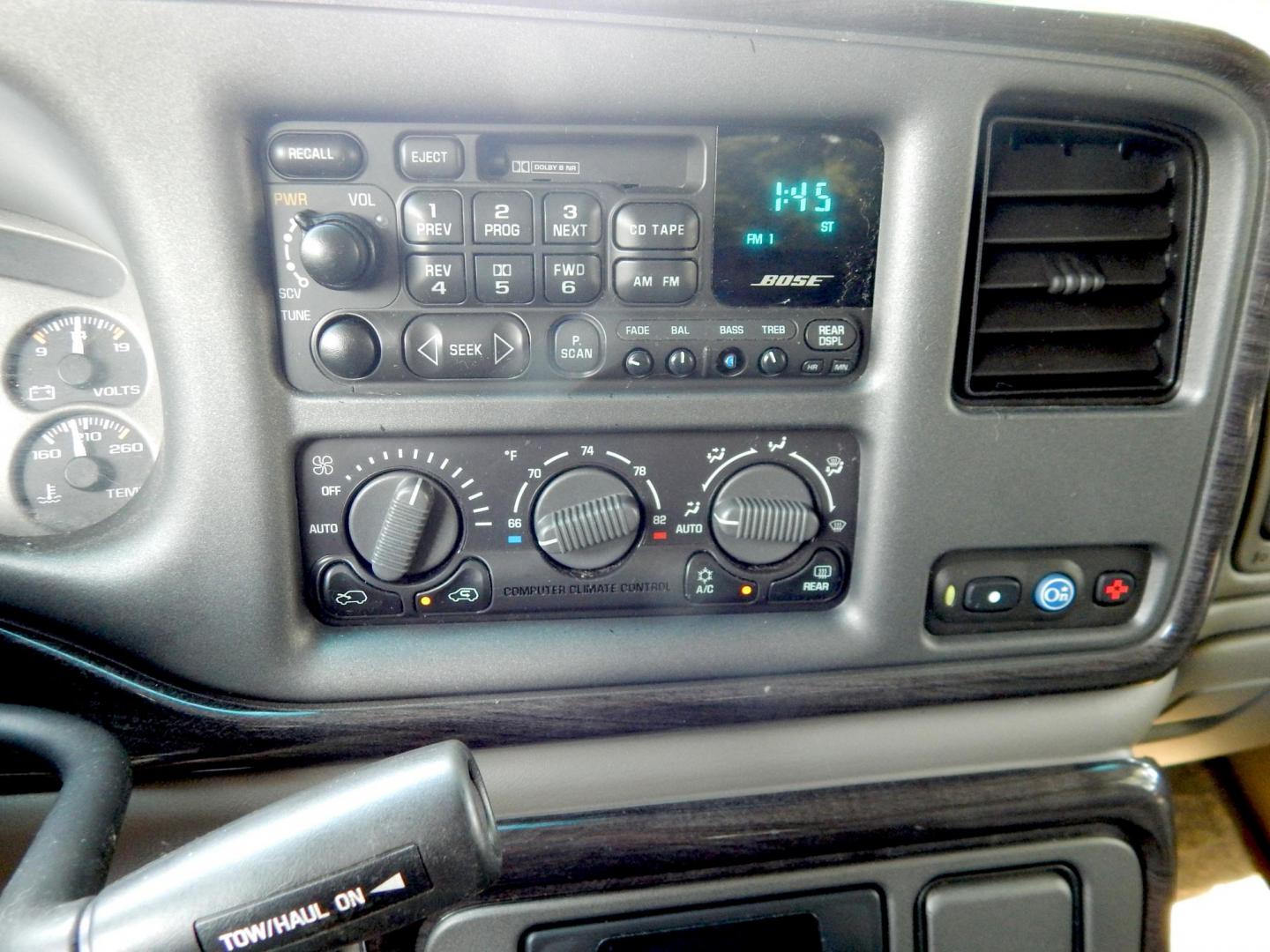 2002 Tan /Gray GMC Yukon Denali Base (1GKEK63U22J) with an 6.0L V8 OHV 16V engine, 4-Speed Automatic Overdrive transmission, located at 6528 Lower York Road, New Hope, PA, 18938, (215) 862-9555, 40.358707, -74.977882 - Here we have a 2002 GMC Yukon Denali with a 6.0L V8 putting power to an AWD automatic transmission. Options include: gray leather, power seats, heated seats front and middle row, 3 row seating, heat, A/C, rear climate controls, AM/FM/CD/TAPE radio, tilt steering wheel, rear windshield wiper, power w - Photo#23