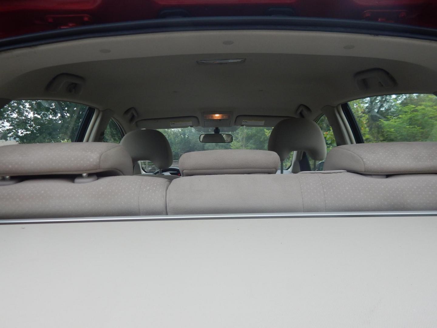 2007 Red /Tan Toyota Prius 4-Door Liftback (JTDKB20UX77) with an 1.5L L4 DOHC 16V HYBRID engine, Automatic CVT Overdrive transmission, located at 6528 Lower York Road, New Hope, PA, 18938, (215) 862-9555, 40.358707, -74.977882 - Here we have a 2007 Toyota Prius with a 1.5L 4 cylinder hybrid engine putting power to the front wheels via an automatic transmission. Options include: tan cloth seats, manual sliding seats, AM/FM/CD/AUX radio, cold AC, heat, cruise control, front and rear windshield defrost, tilt steering wheel, po - Photo#9