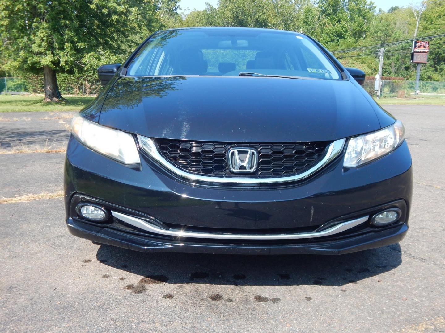 2015 Black /Black Honda Civic EX-L Sedan CVT (19XFB2F9XFE) with an 1.8L L4 SOHC 16V engine, Continuously Variable Transmission transmission, located at 6528 Lower York Road, New Hope, PA, 18938, (215) 862-9555, 40.358707, -74.977882 - Here we have a 2015 Honda Civic with a 1.8L 4 cylinder engine putting power to the front wheels via an automatic CVT transmission. Options include: black leather, power drivers seat, front heated seats, cold AC, heat, sunroof, front and rear defrost, AM/FM/CD/BLUETOOTH radio, back up camera, passeng - Photo#7