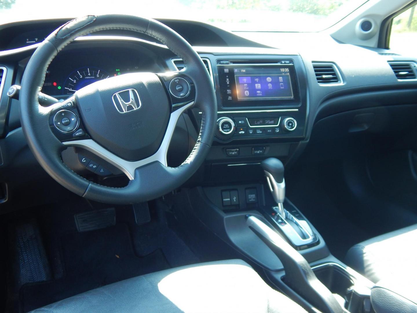 2015 Black /Black Honda Civic EX-L Sedan CVT (19XFB2F9XFE) with an 1.8L L4 SOHC 16V engine, Continuously Variable Transmission transmission, located at 6528 Lower York Road, New Hope, PA, 18938, (215) 862-9555, 40.358707, -74.977882 - Here we have a 2015 Honda Civic with a 1.8L 4 cylinder engine putting power to the front wheels via an automatic CVT transmission. Options include: black leather, power drivers seat, front heated seats, cold AC, heat, sunroof, front and rear defrost, AM/FM/CD/BLUETOOTH radio, back up camera, passeng - Photo#12