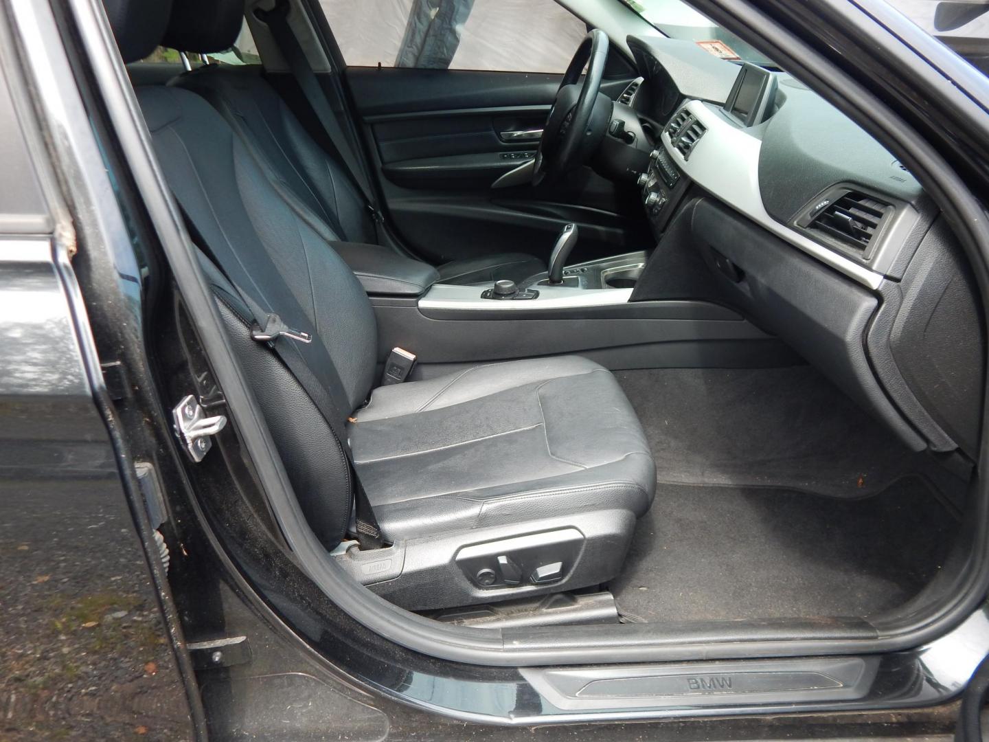 2013 Black /BLACK BMW 3-Series 328i xDrive Sedan - SULEV (WBA3B5C56DF) with an 2.0L L4 DOHC 16V engine, Auto transmission, located at 6528 Lower York Road, New Hope, PA, 18938, (215) 862-9555, 40.358707, -74.977882 - 2013 BMW 328 I X drive..2.0 Liter Turbo that needs an engine, AWD, tilt/cruise, dual power seats, elk leather, power moonroof, windows, mirrors, central locking system, heated seats, AM/FM/CD sound, 17" factory alloy wheels 3 owners, 23 service records and no accidents. Thule roof rack. Selling as-i - Photo#7