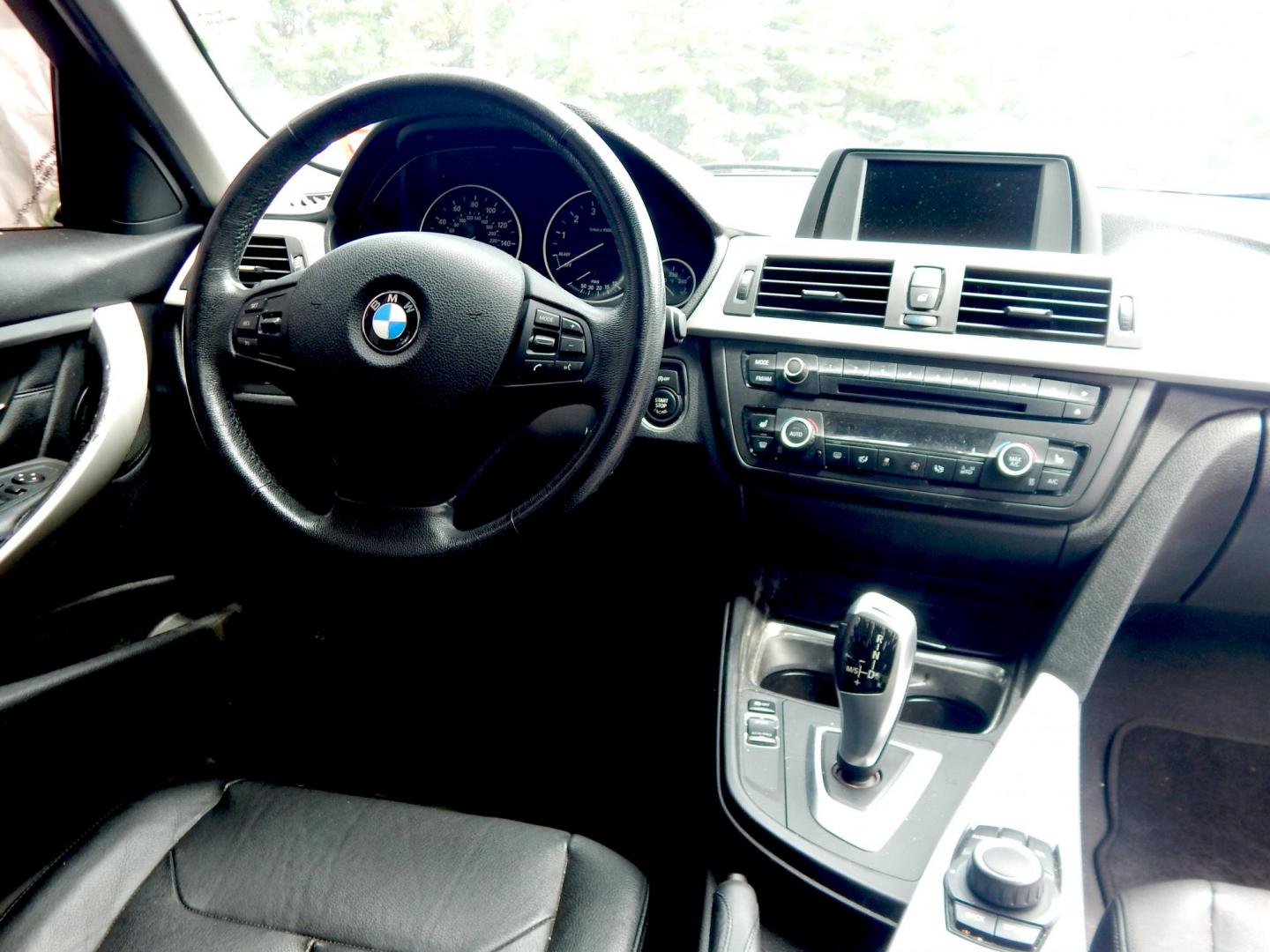 2013 Black /BLACK BMW 3-Series 328i xDrive Sedan - SULEV (WBA3B5C56DF) with an 2.0L L4 DOHC 16V engine, Auto transmission, located at 6528 Lower York Road, New Hope, PA, 18938, (215) 862-9555, 40.358707, -74.977882 - 2013 BMW 328 I X drive..2.0 Liter Turbo that needs an engine, AWD, tilt/cruise, dual power seats, elk leather, power moonroof, windows, mirrors, central locking system, heated seats, AM/FM/CD sound, 17" factory alloy wheels 3 owners, 23 service records and no accidents. Thule roof rack. Selling as-i - Photo#10
