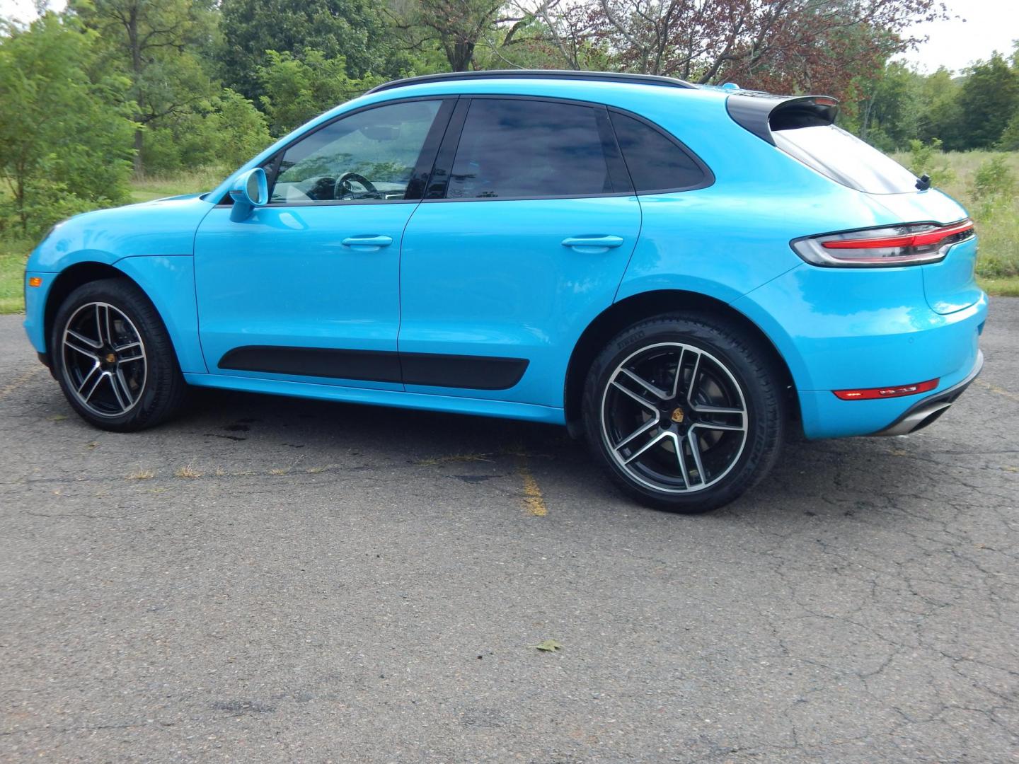 2021 Blue /Black Porsche Macan Base (WP1AA2A59ML) with an 3.6L V6 DOHC 24V TWIN-TURBO engine, 7A transmission, located at 6528 Lower York Road, New Hope, PA, 18938, (215) 862-9555, 40.358707, -74.977882 - Photo#2