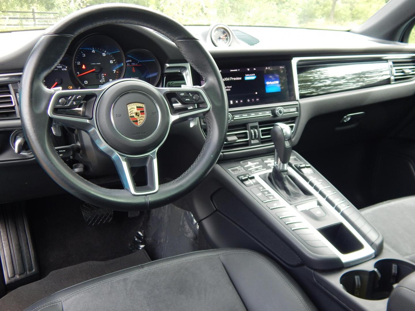 2021 Blue /Black Porsche Macan Base (WP1AA2A59ML) with an 3.6L V6 DOHC 24V TWIN-TURBO engine, 7A transmission, located at 6528 Lower York Road, New Hope, PA, 18938, (215) 862-9555, 40.358707, -74.977882 - Photo#13