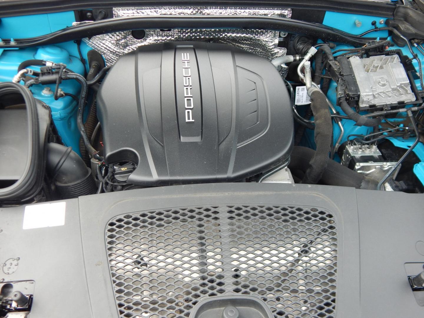 2021 Blue /Black Porsche Macan Base (WP1AA2A59ML) with an 3.6L V6 DOHC 24V TWIN-TURBO engine, 7A transmission, located at 6528 Lower York Road, New Hope, PA, 18938, (215) 862-9555, 40.358707, -74.977882 - Photo#19