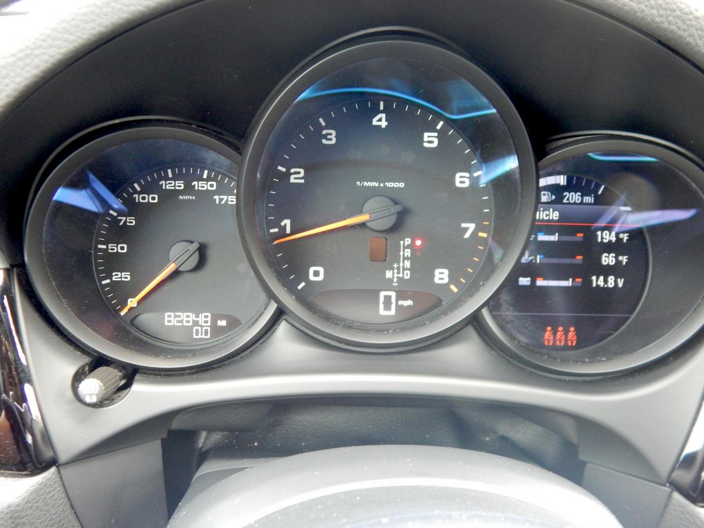 2021 Blue /Black Porsche Macan Base (WP1AA2A59ML) with an 3.6L V6 DOHC 24V TWIN-TURBO engine, 7A transmission, located at 6528 Lower York Road, New Hope, PA, 18938, (215) 862-9555, 40.358707, -74.977882 - Photo#24