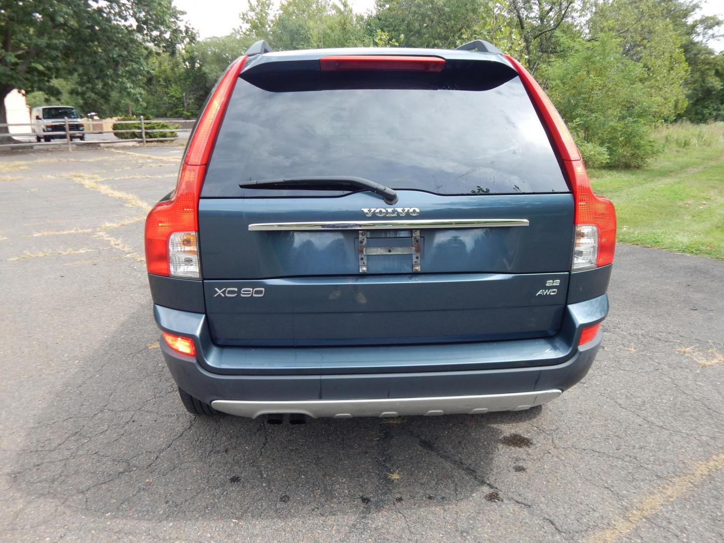 2008 Gray /grey Volvo XC90 3.2 AWD (YV4CZ982681) with an 3.2L L6 DOHC 24V engine, 6-Speed Automatic Overdrive transmission, located at 6528 Lower York Road, New Hope, PA, 18938, (215) 862-9555, 40.358707, -74.977882 - 2008 Volvo XC 90 3.2. I6, All Wheel Drive, auto trans, tilt wheel, cruise control, power windows, mirrors, central locking system, 3rd row seating, dual front power seats, dual climate control, power moonroof, roof rails, rear defrost and wiper, fog lights, AM/FM/CD sound system, 17" factory alloy w - Photo#8