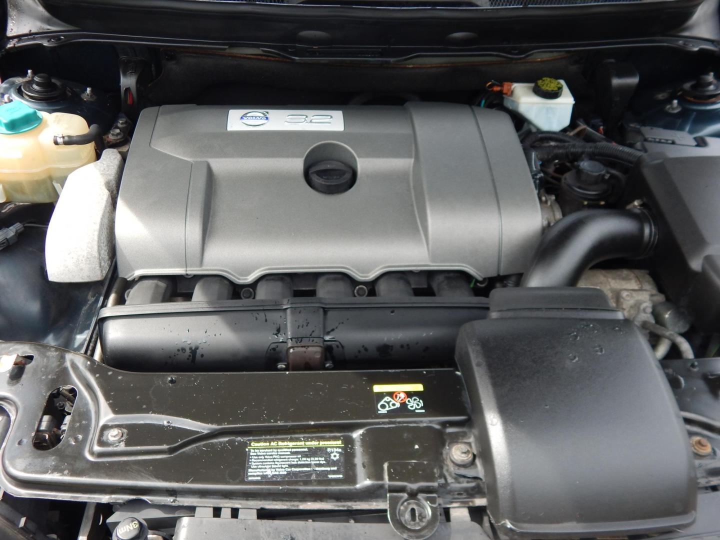 2008 Gray /grey Volvo XC90 3.2 AWD (YV4CZ982681) with an 3.2L L6 DOHC 24V engine, 6-Speed Automatic Overdrive transmission, located at 6528 Lower York Road, New Hope, PA, 18938, (215) 862-9555, 40.358707, -74.977882 - 2008 Volvo XC 90 3.2. I6, All Wheel Drive, auto trans, tilt wheel, cruise control, power windows, mirrors, central locking system, 3rd row seating, dual front power seats, dual climate control, power moonroof, roof rails, rear defrost and wiper, fog lights, AM/FM/CD sound system, 17" factory alloy w - Photo#21
