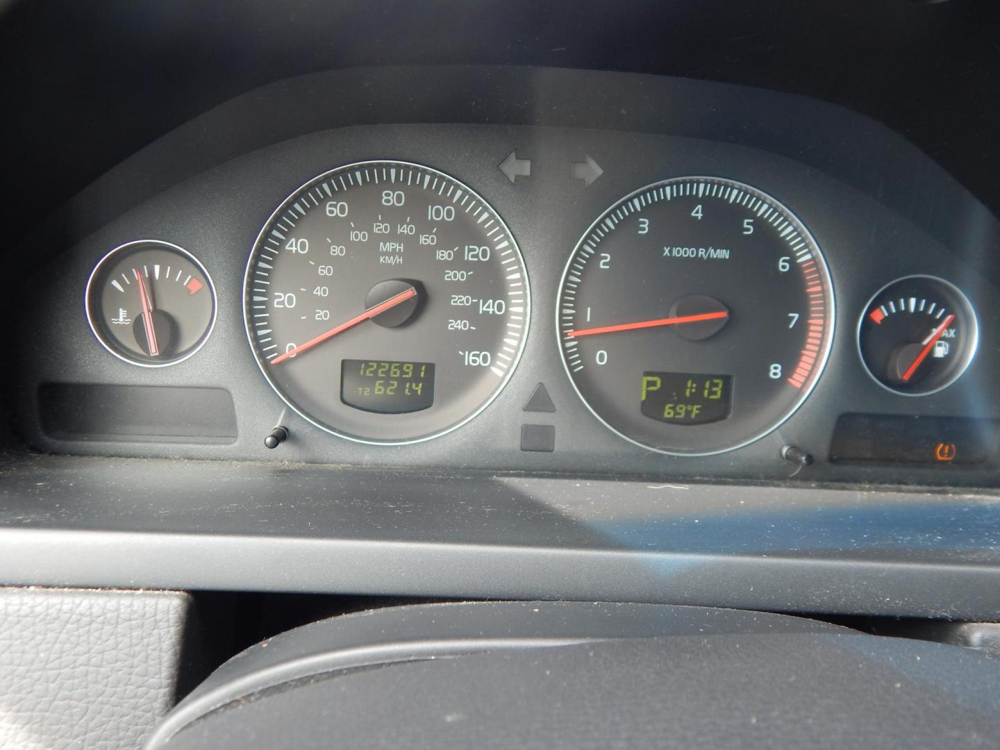 2008 Gray /grey Volvo XC90 3.2 AWD (YV4CZ982681) with an 3.2L L6 DOHC 24V engine, 6-Speed Automatic Overdrive transmission, located at 6528 Lower York Road, New Hope, PA, 18938, (215) 862-9555, 40.358707, -74.977882 - 2008 Volvo XC 90 3.2. I6, All Wheel Drive, auto trans, tilt wheel, cruise control, power windows, mirrors, central locking system, 3rd row seating, dual front power seats, dual climate control, power moonroof, roof rails, rear defrost and wiper, fog lights, AM/FM/CD sound system, 17" factory alloy w - Photo#25